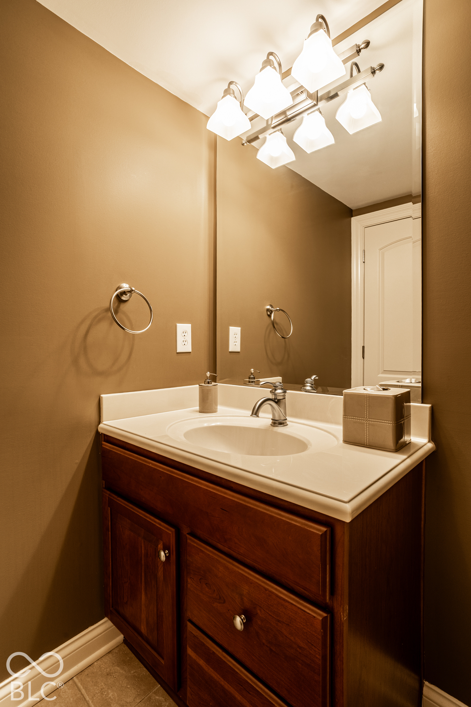 3404 Walnut Creek Court