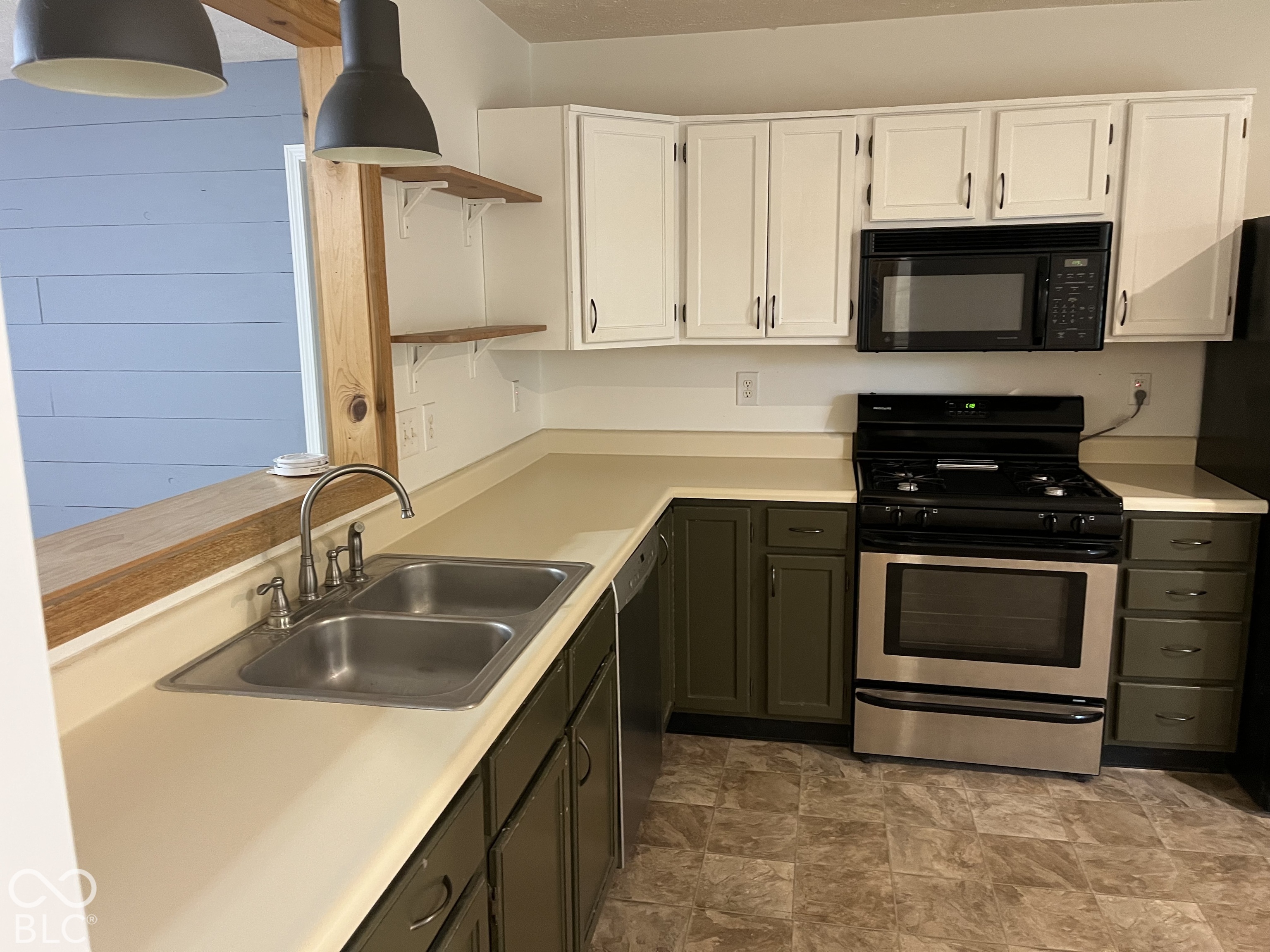 1052 Halifax Lane