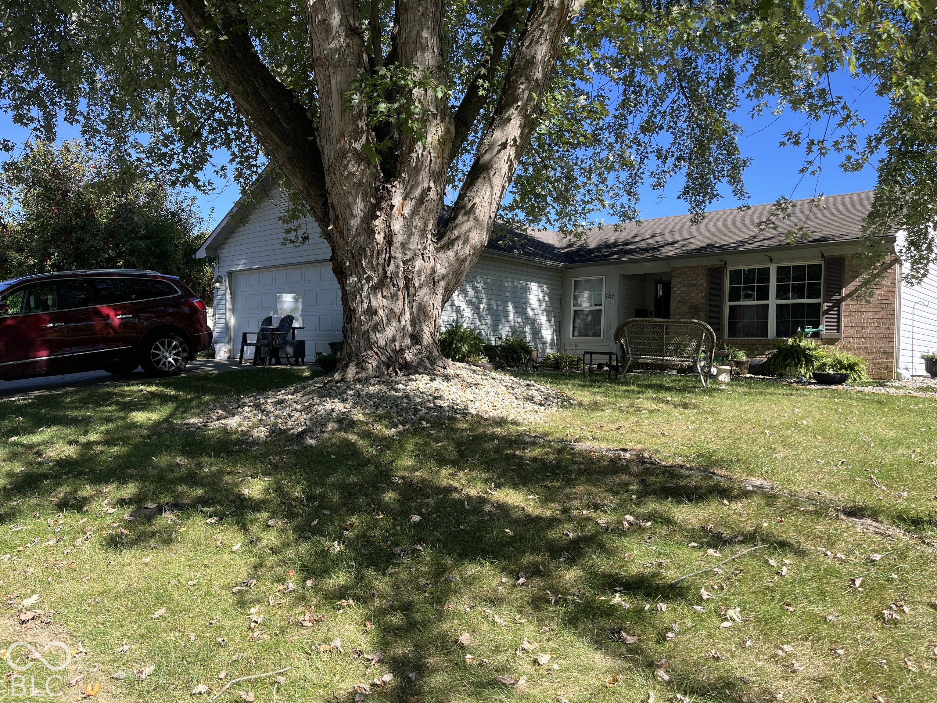 542 Woodfield Circle Avon In Us 46123 Mbr22131928