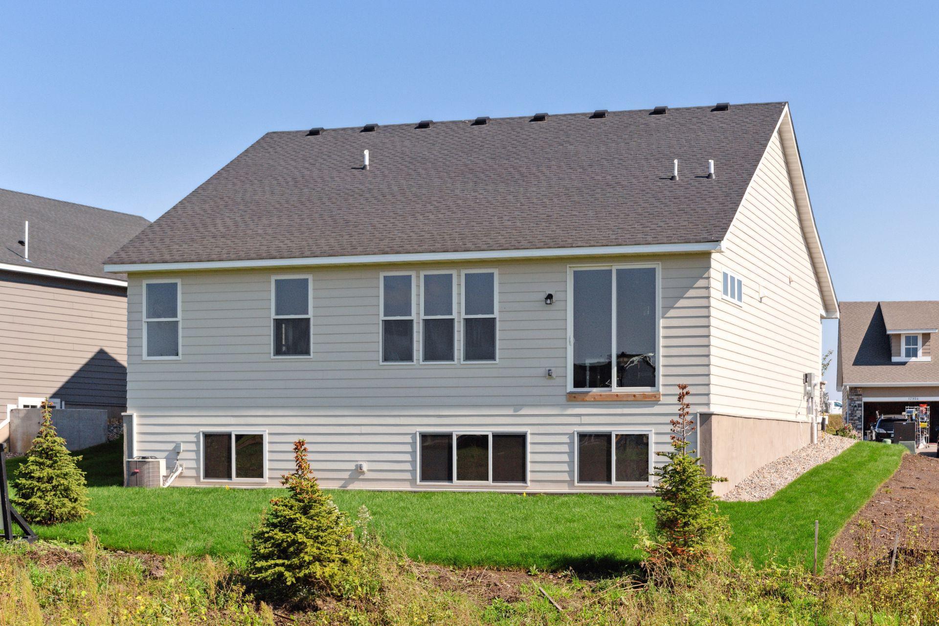 17935 Gresford Lane
