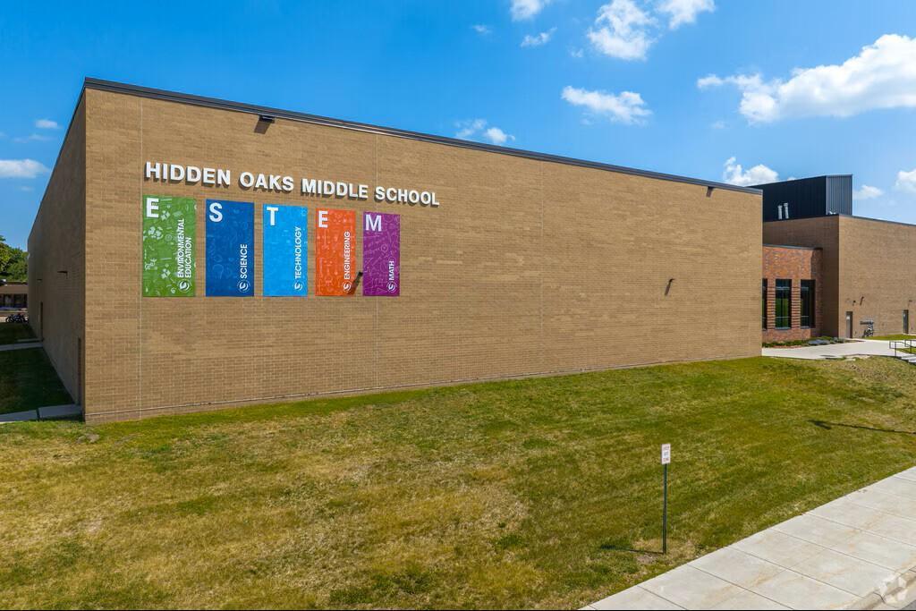 3338 Winfield Way SW