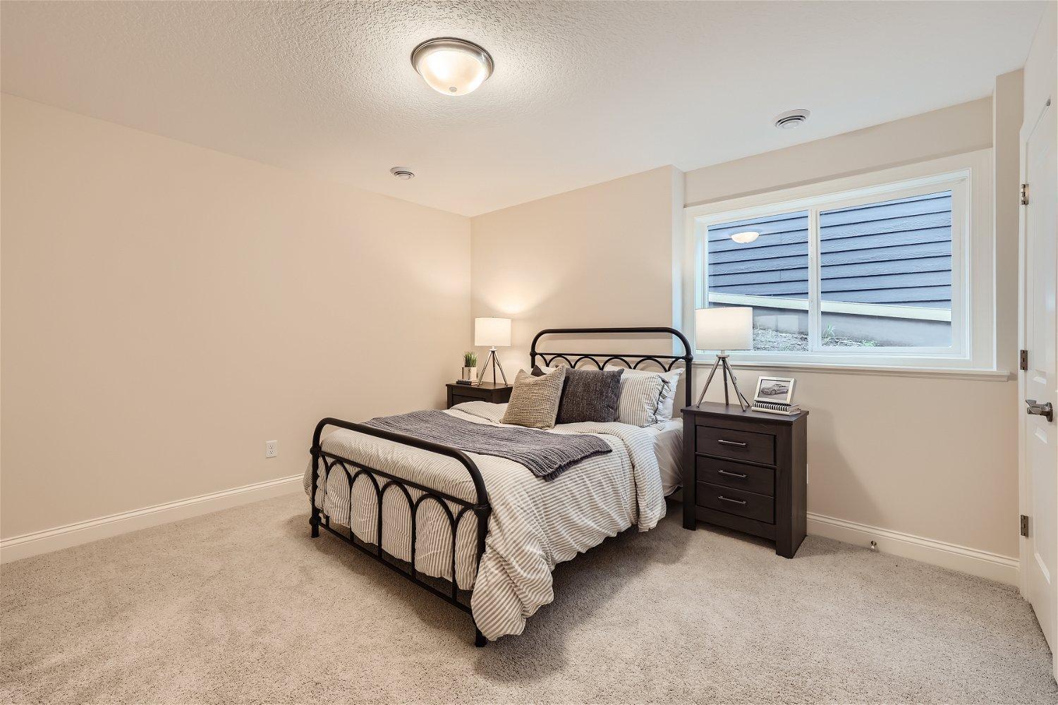 11798 Azure Lane