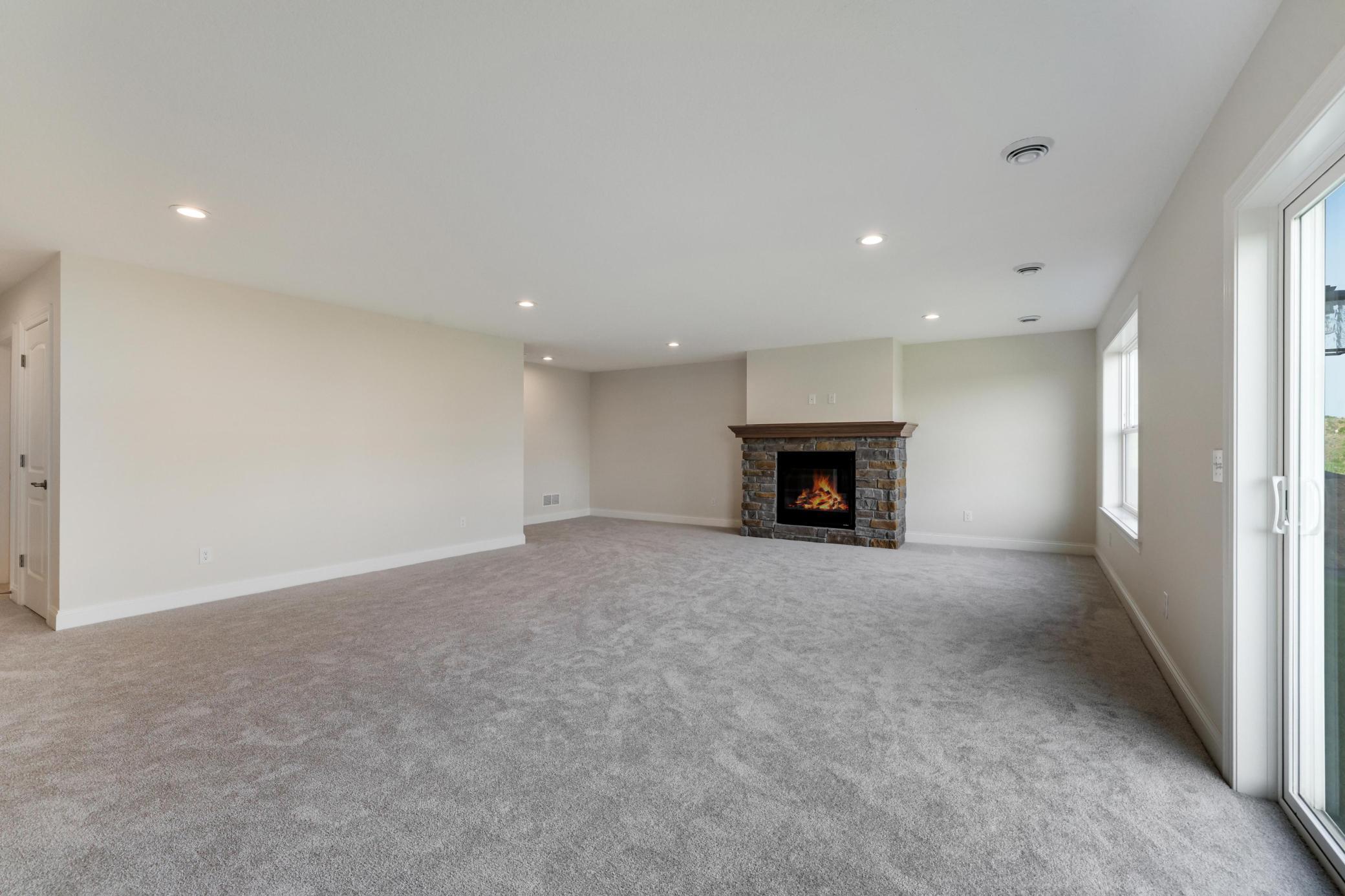 13822 Arrowhead Way