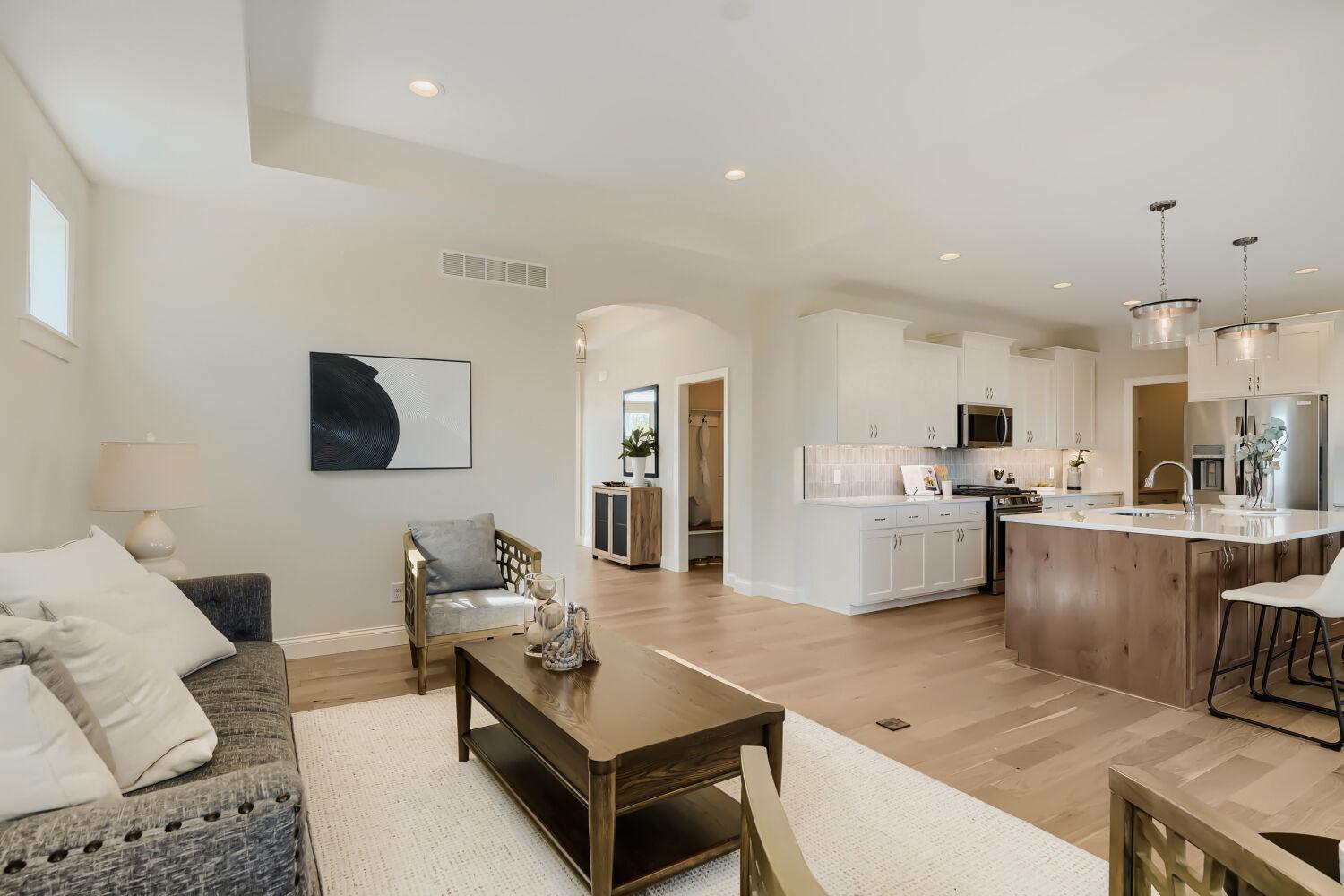 1225 136th Street E