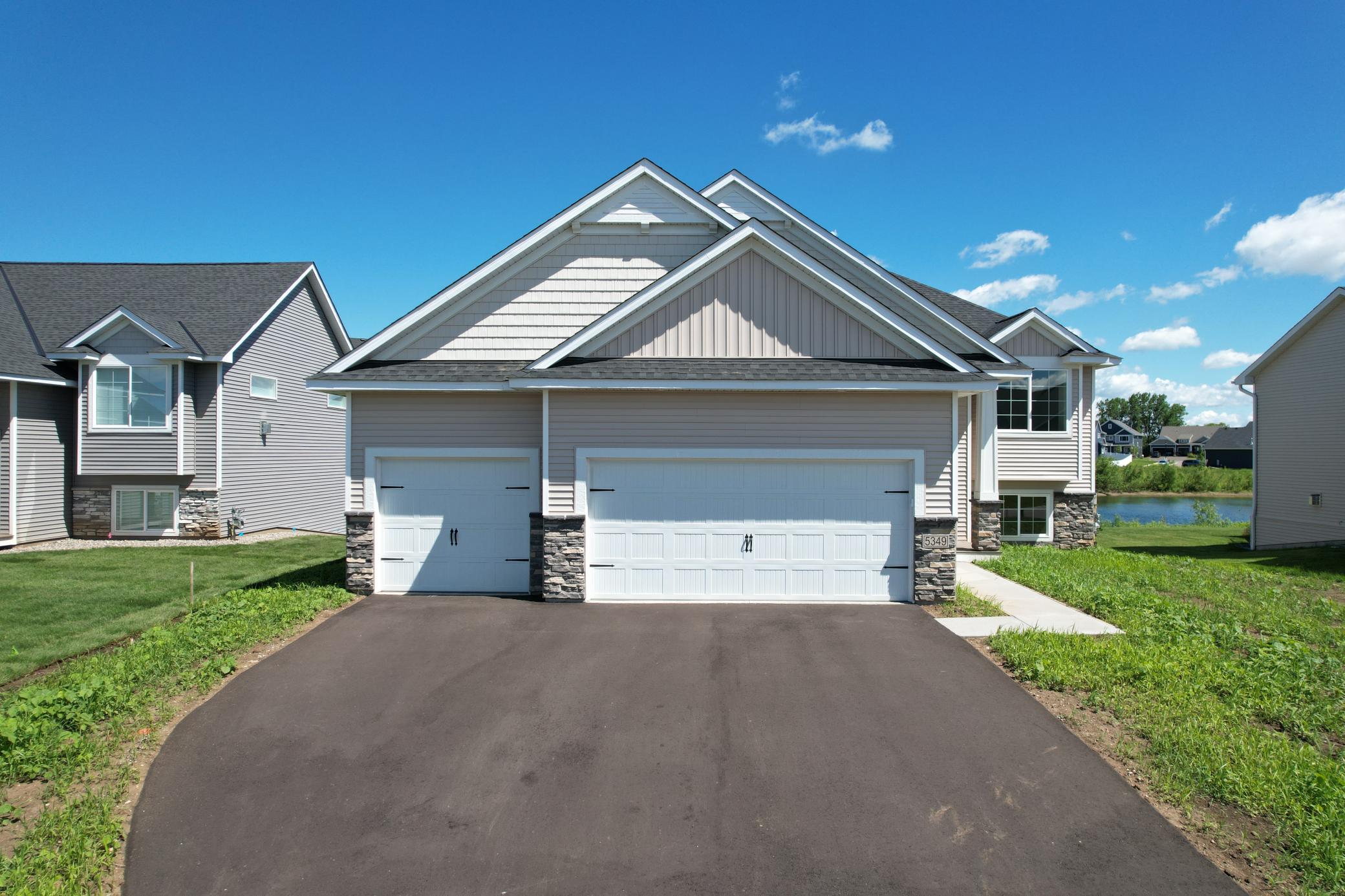 5349 178th Street W Lakeville Mn Us 55044 Nst7150655