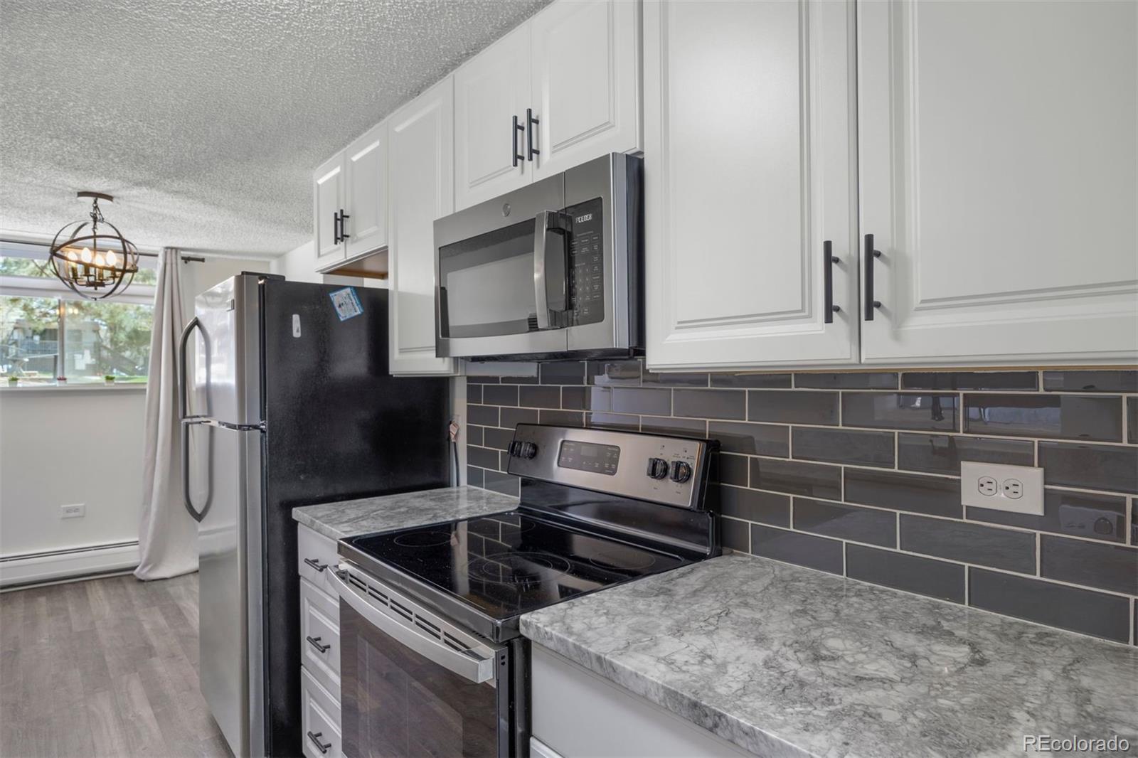 2700 S Holly Street Unit: 100