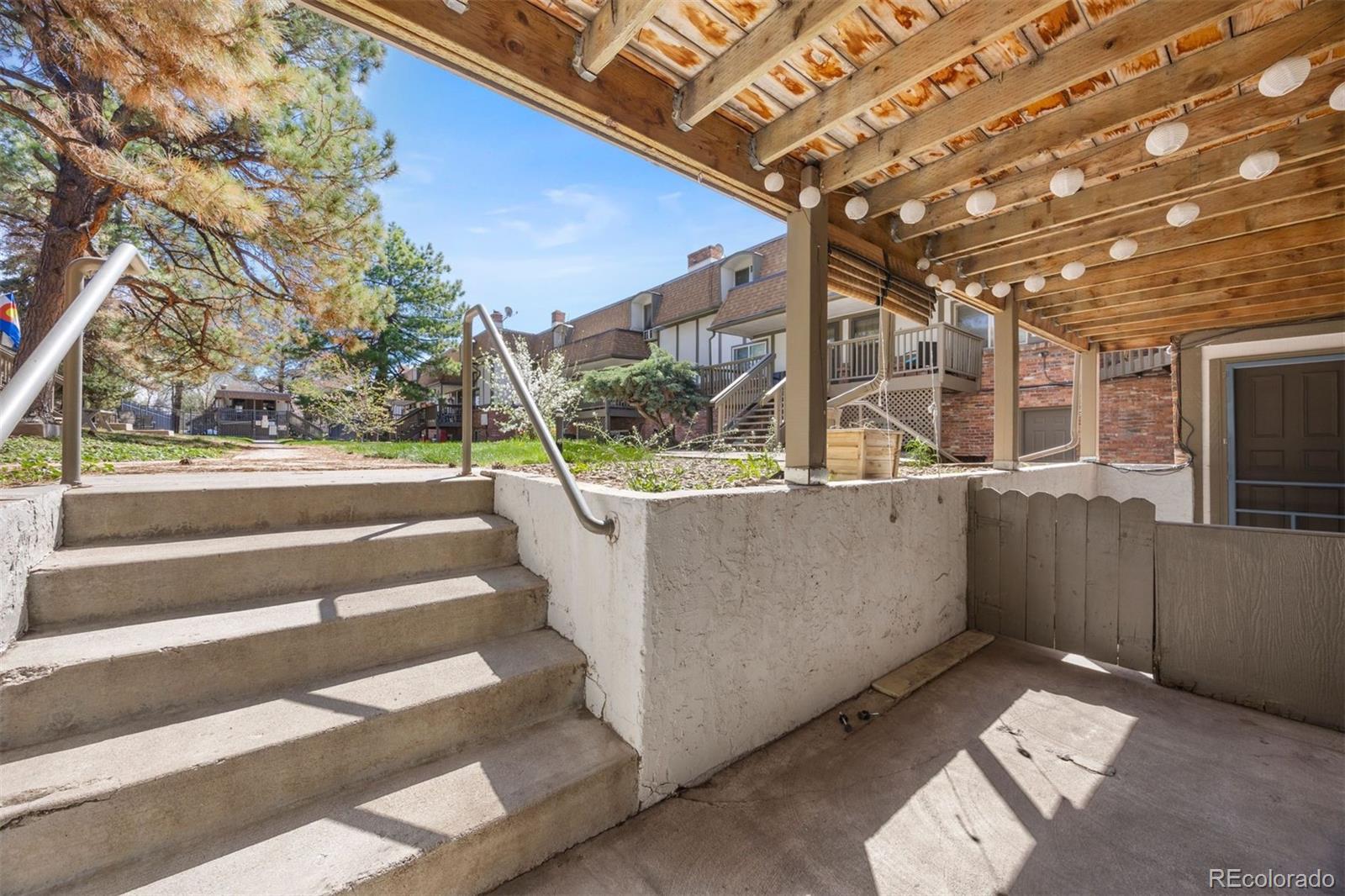 2700 S Holly Street Unit: 100