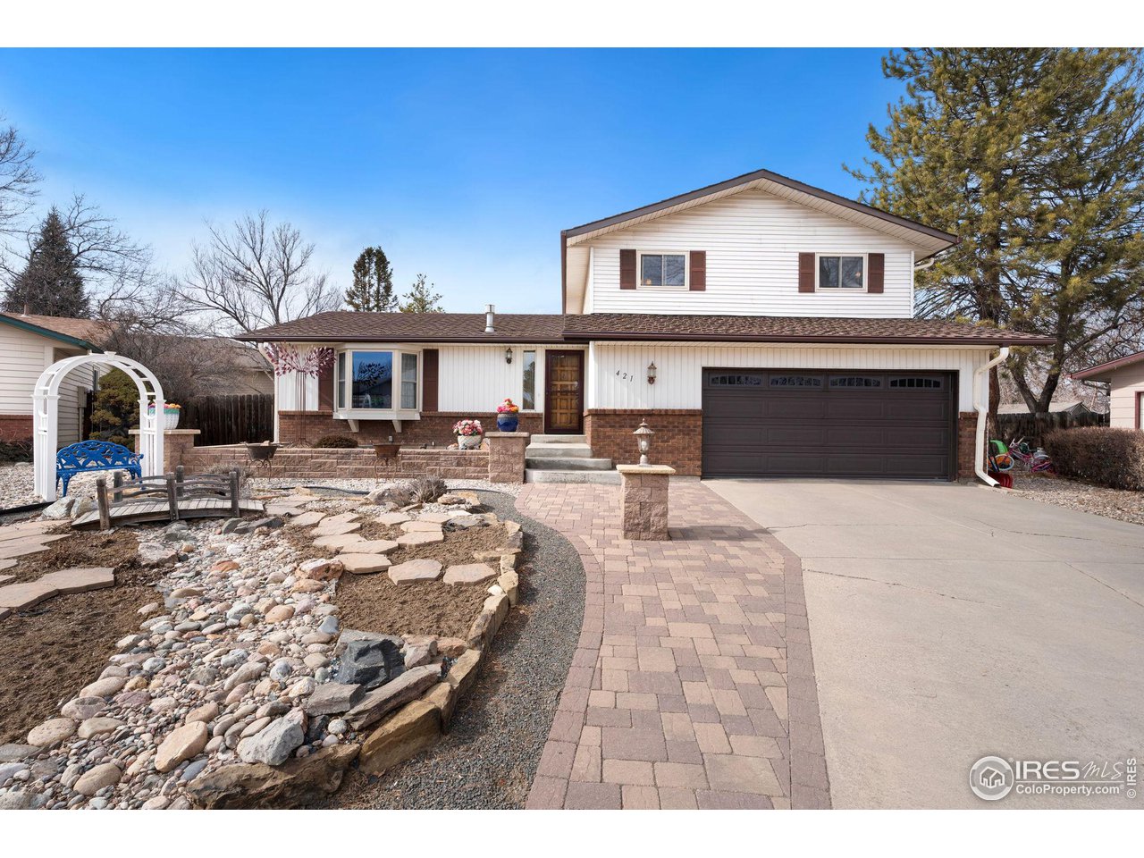 421 Mahonia Pl