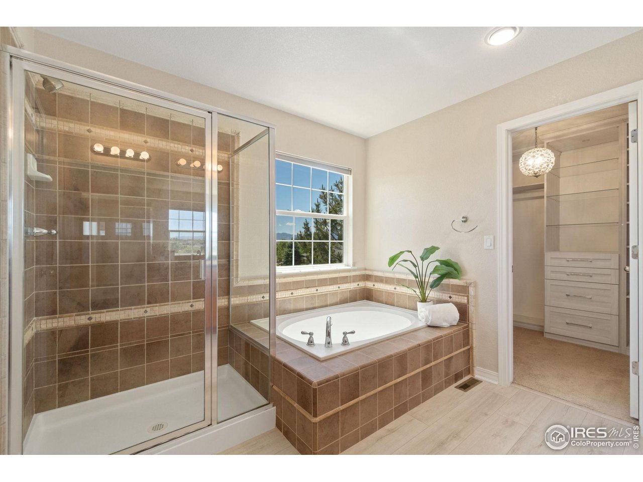 4803 Raven Run