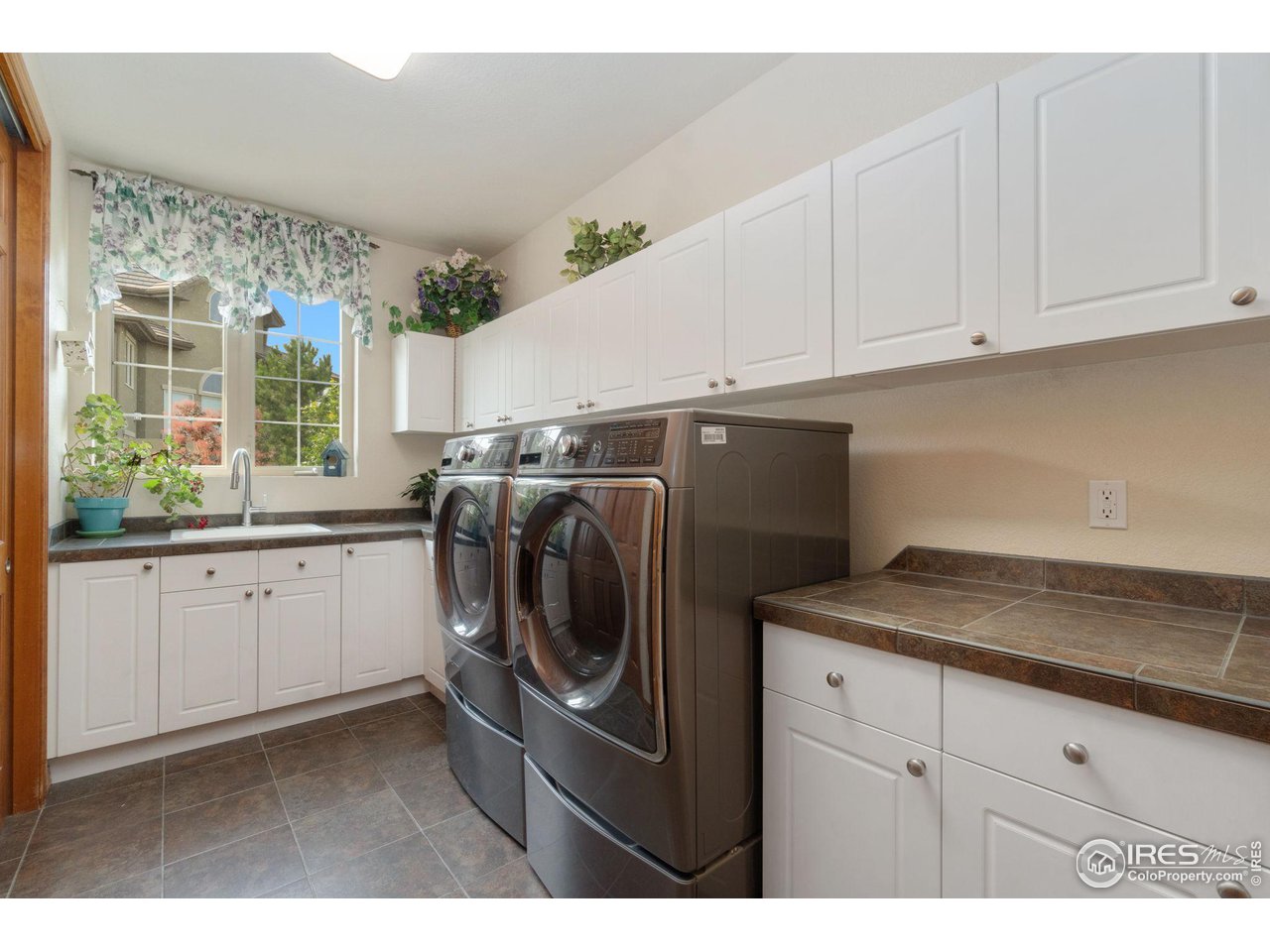 6859 S Espana Ct