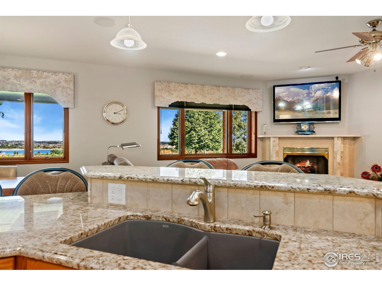 7742 Park Ridge Cir