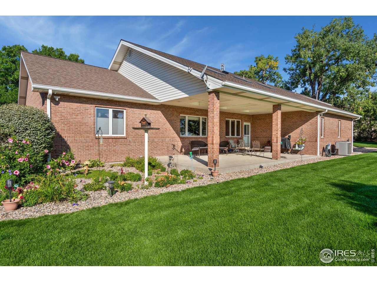 7742 Park Ridge Cir