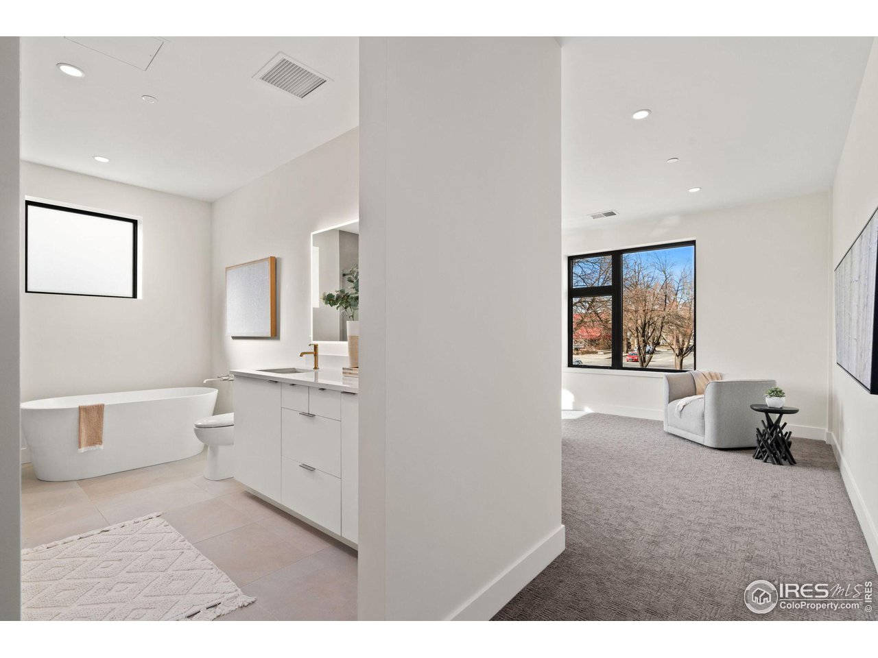 205 E 6th St 201