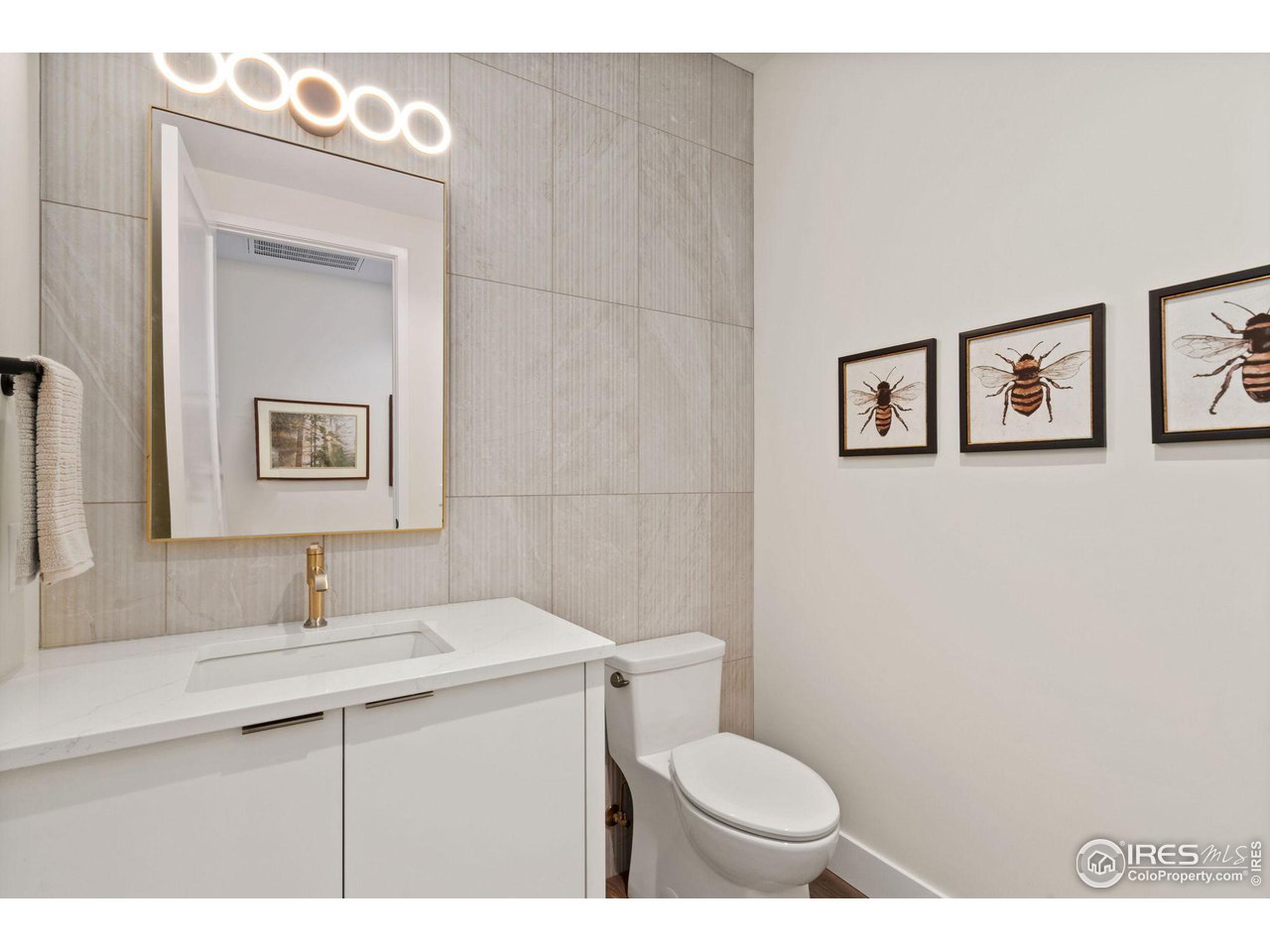 205 E 6th St 201