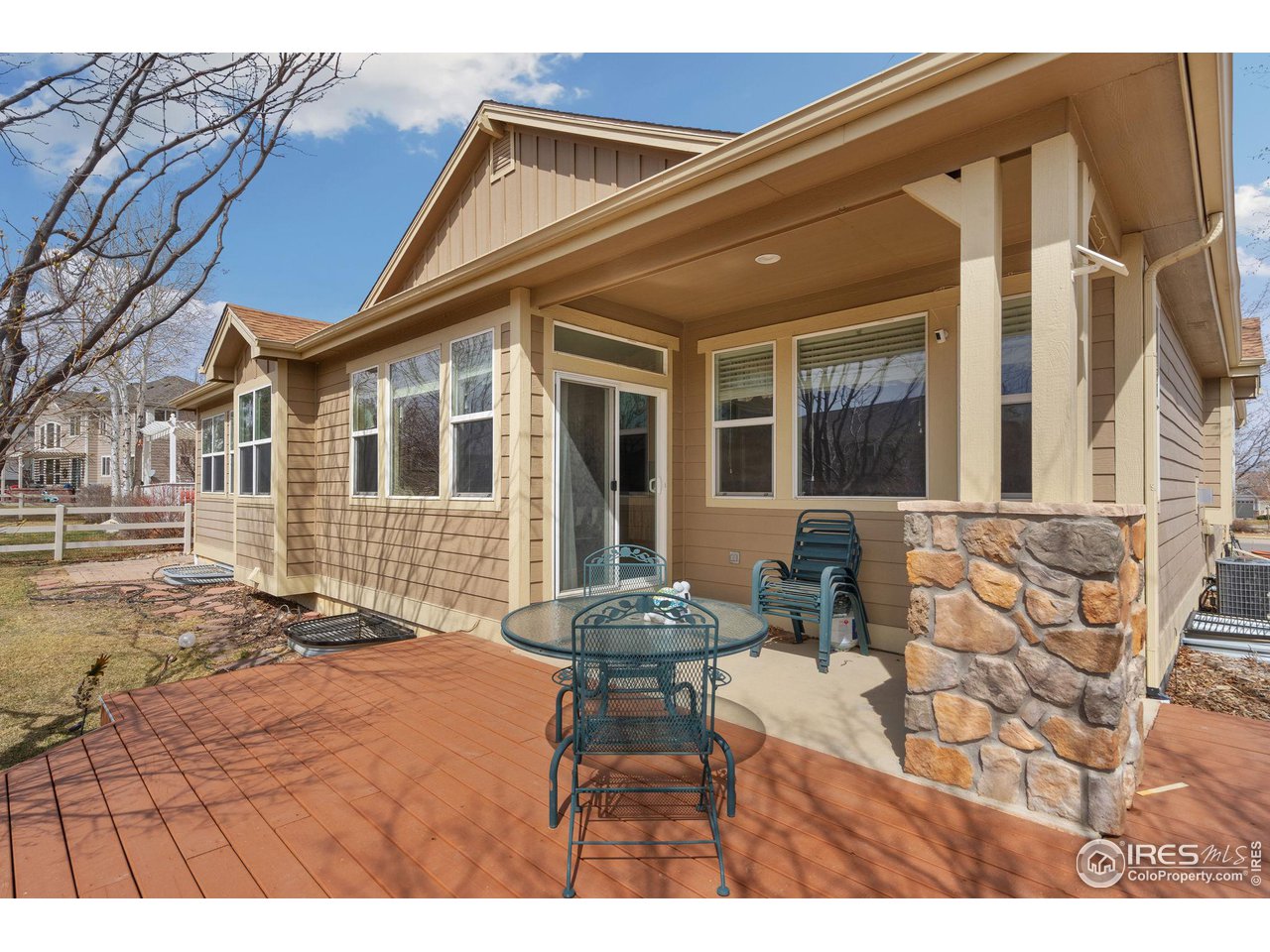 3353 New Castle Dr