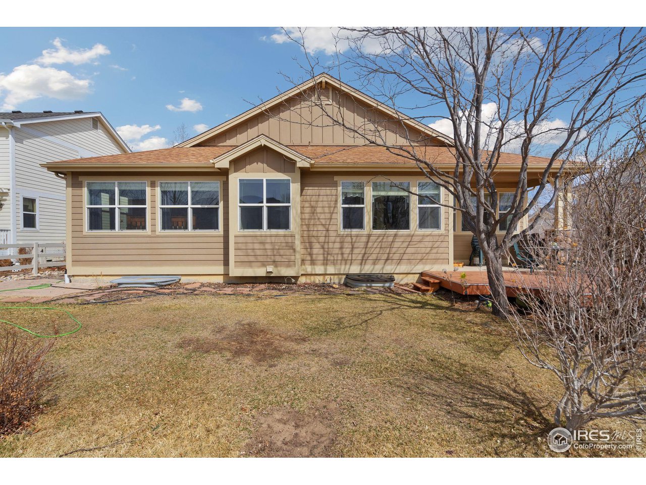 3353 New Castle Dr