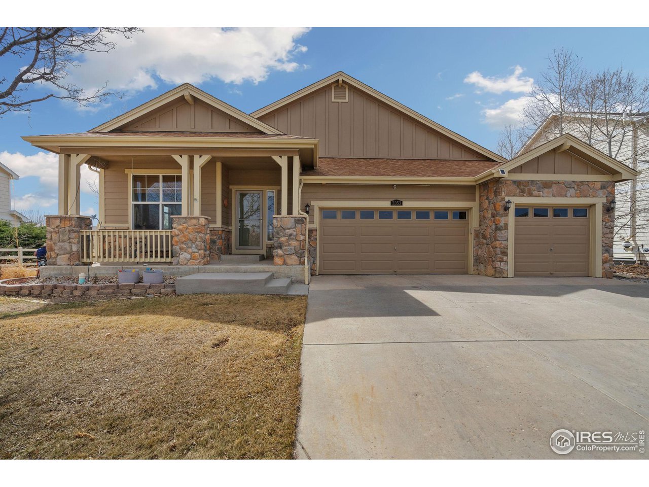 3353 New Castle Dr