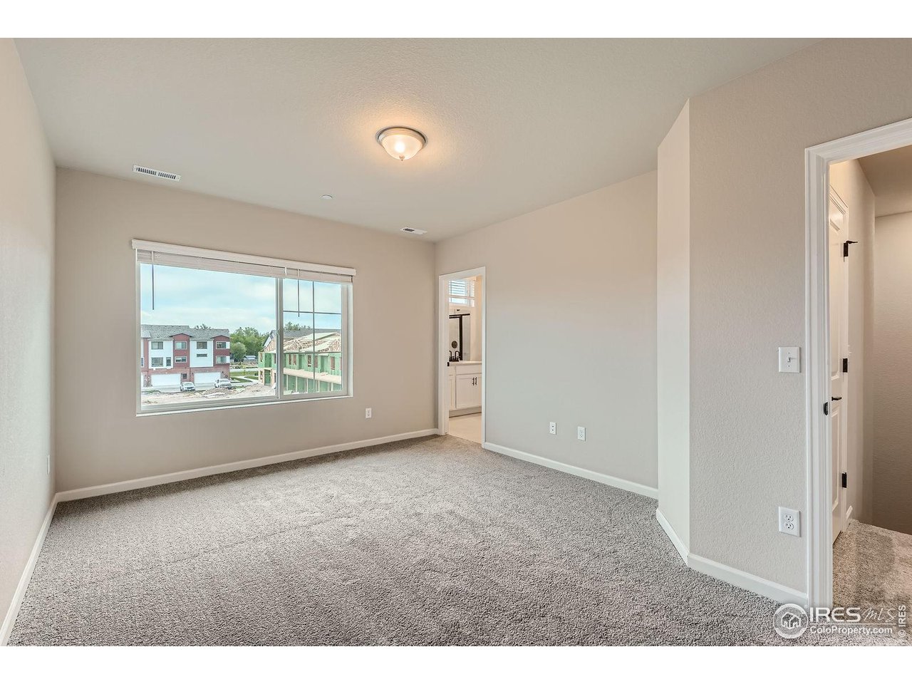 1002 Collamer Dr 2