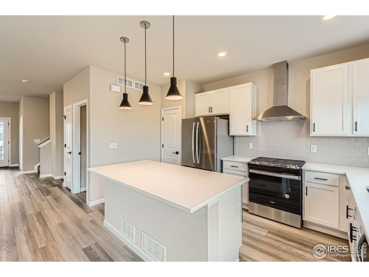 1002 Collamer Dr 2