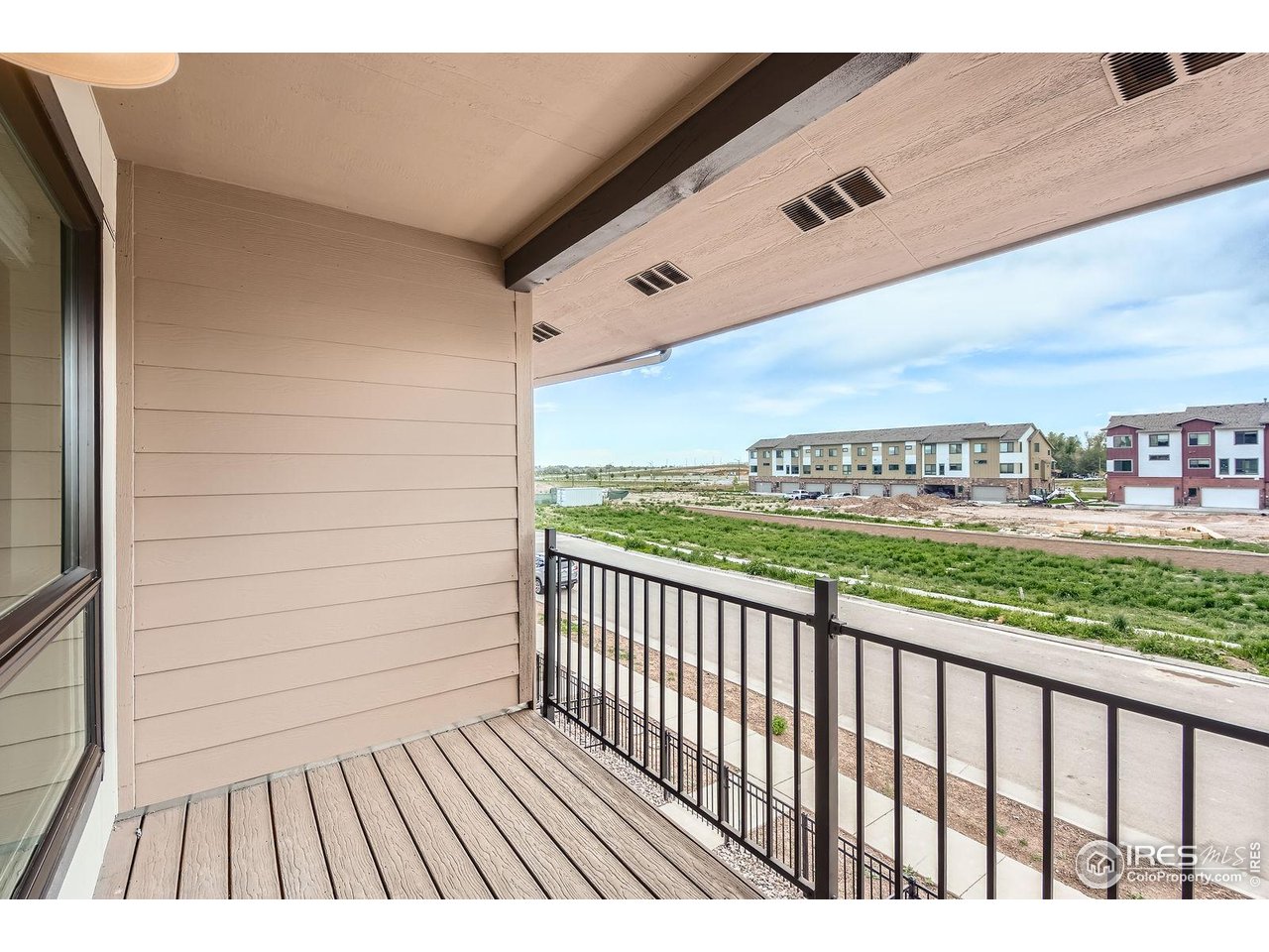 1002 Collamer Dr 2