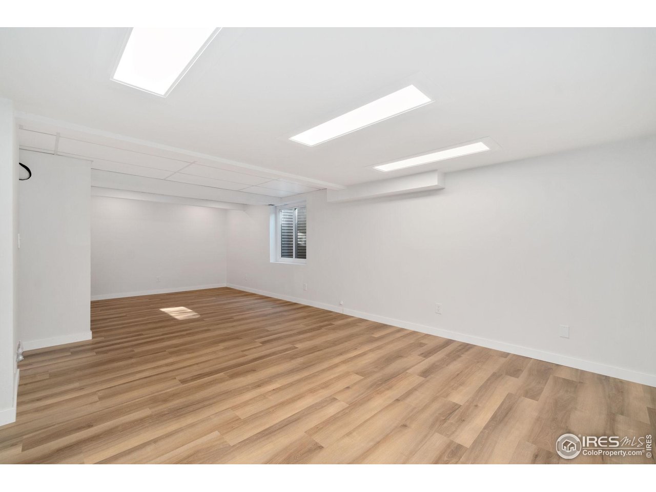1569 Wellington Ct