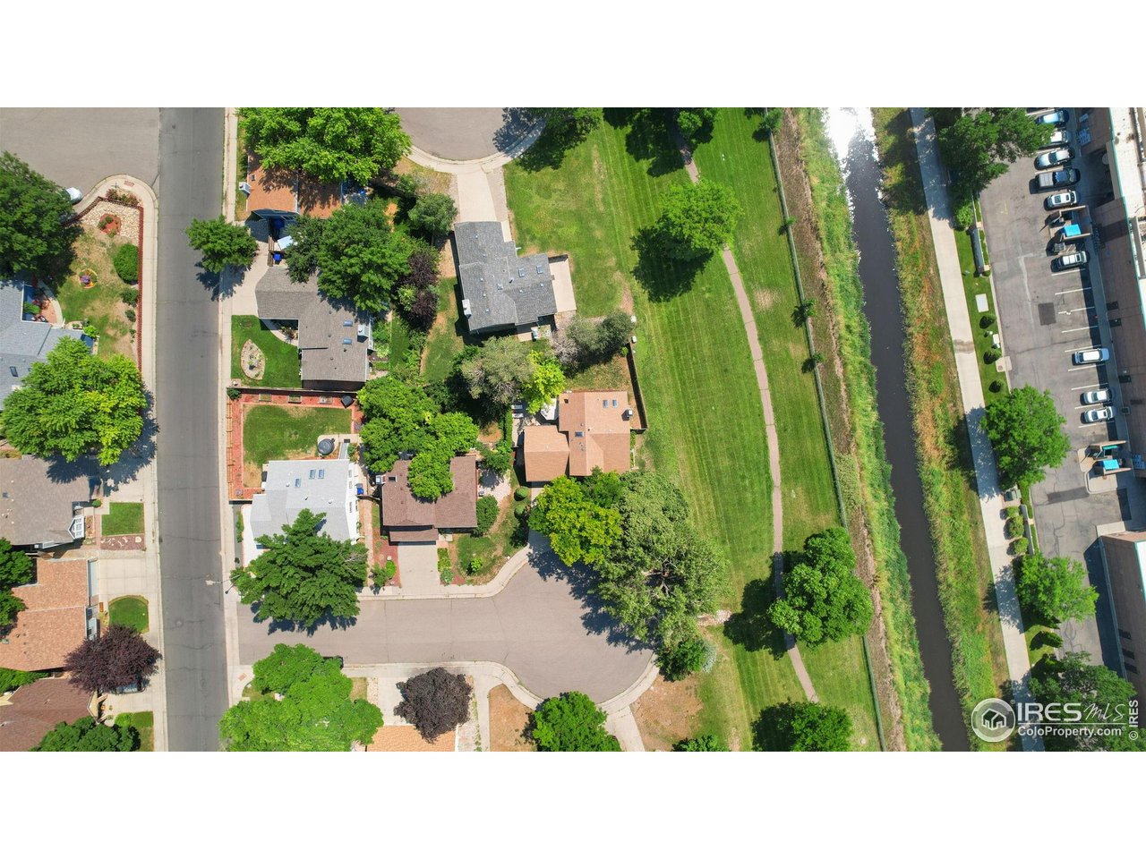 1569 Wellington Ct