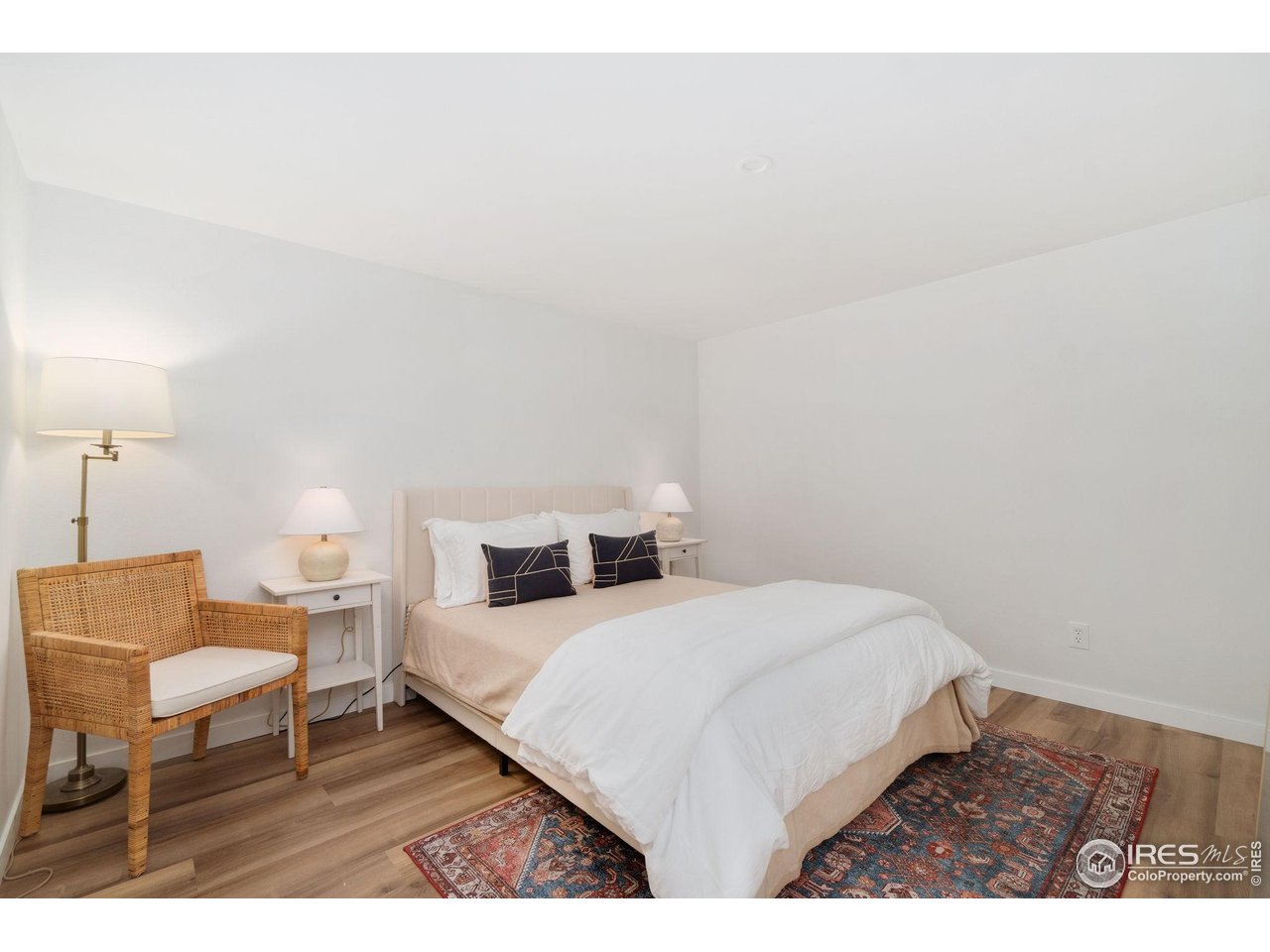 1569 Wellington Ct