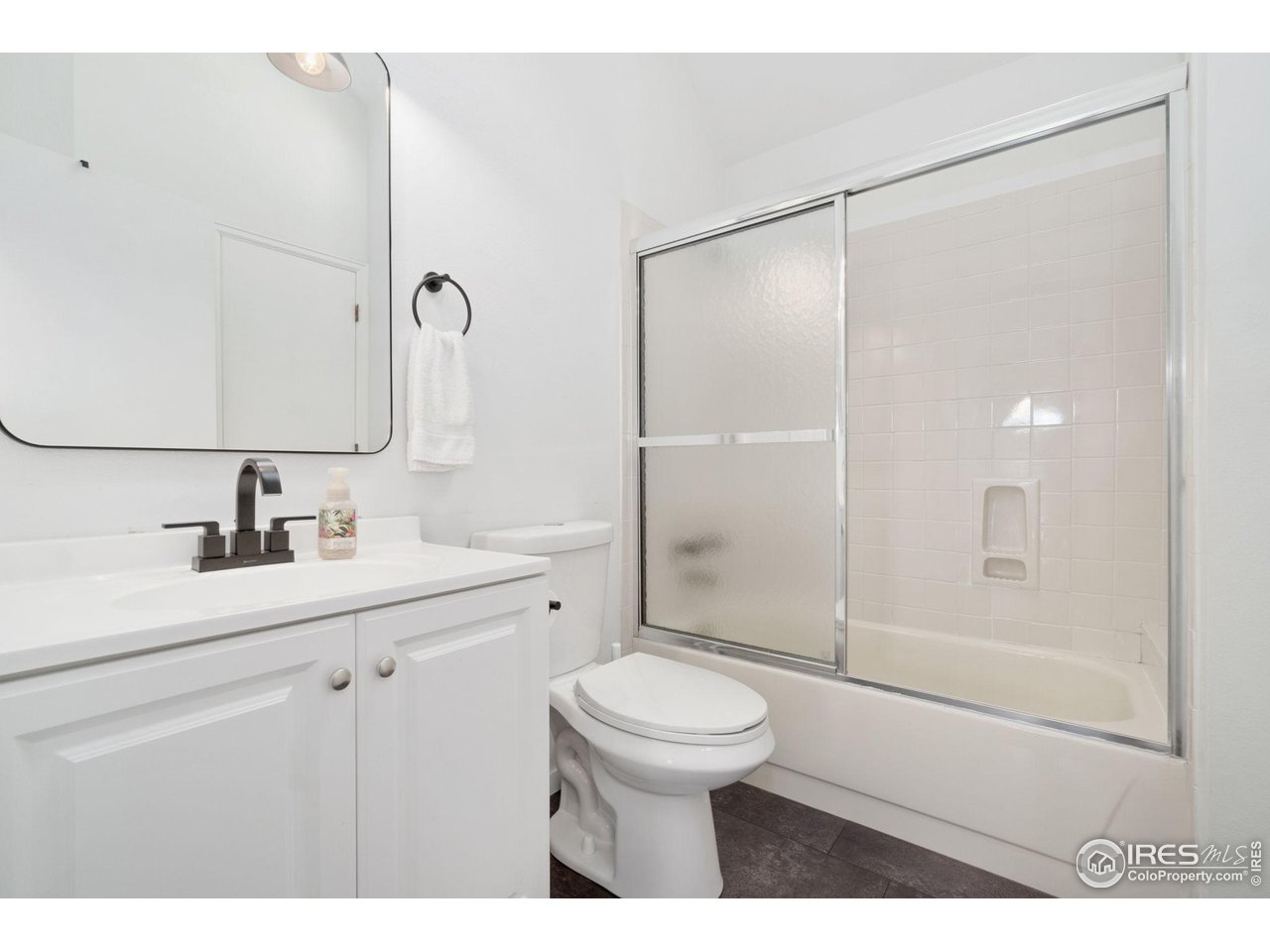 1569 Wellington Ct