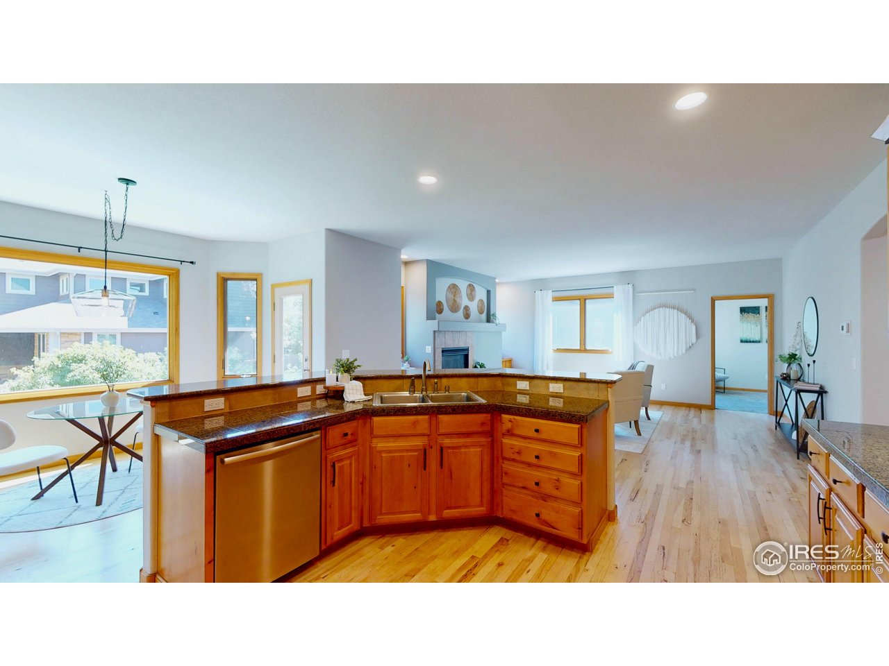 5702 Falling Water Dr