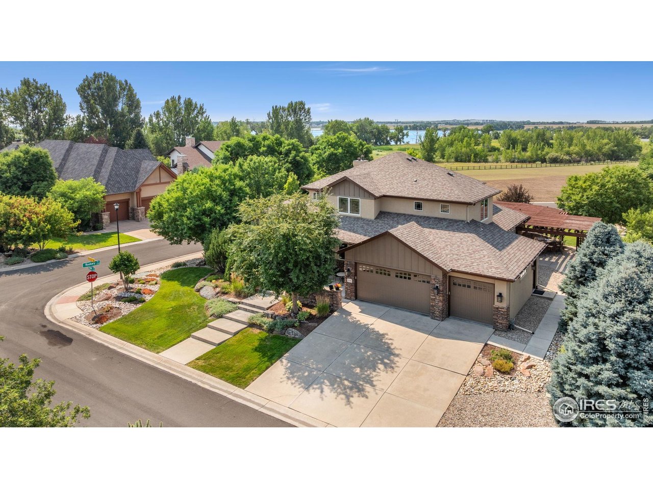 3349 Egret Ct