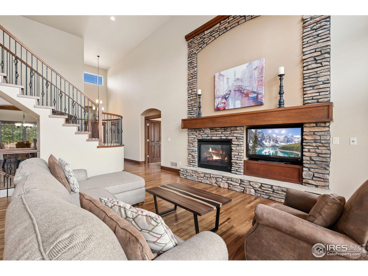 3349 Egret Ct