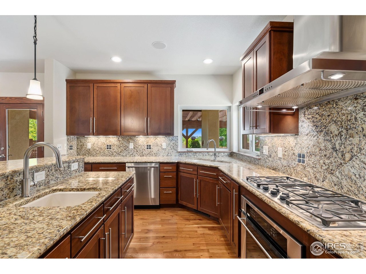 3349 Egret Ct