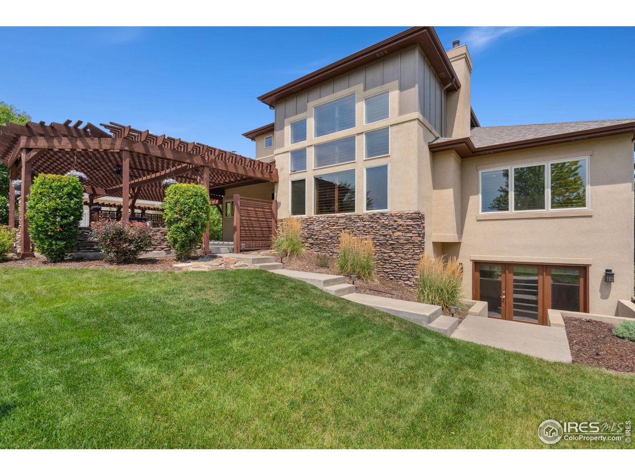3349 Egret Ct
