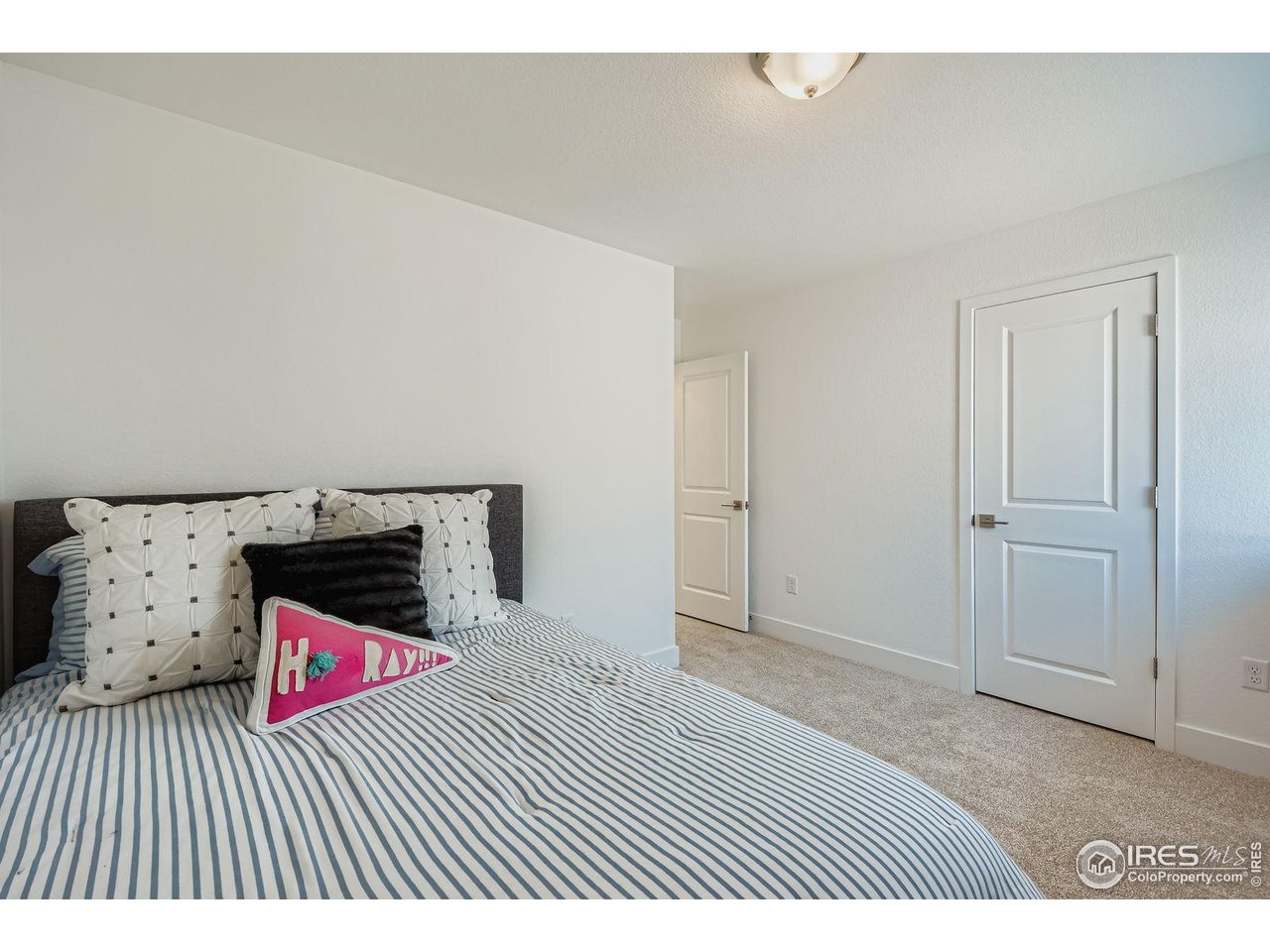 746 Star Grass Ln