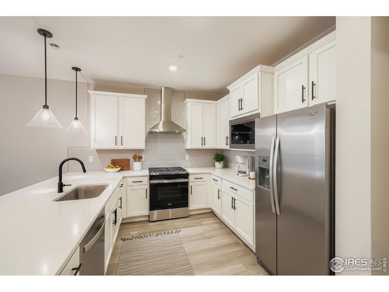 2768 Bear Springs Cir