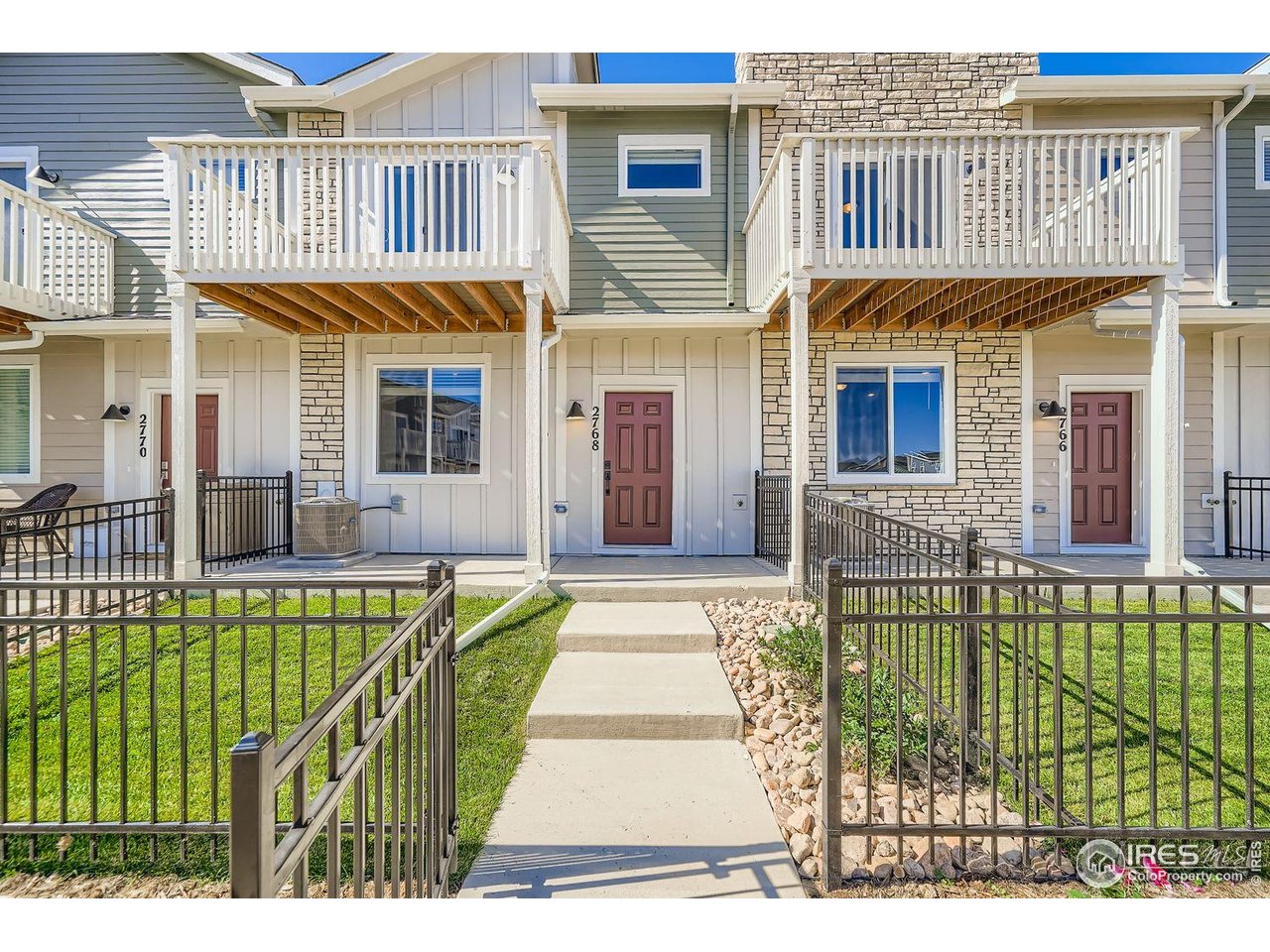 2768 Bear Springs Cir