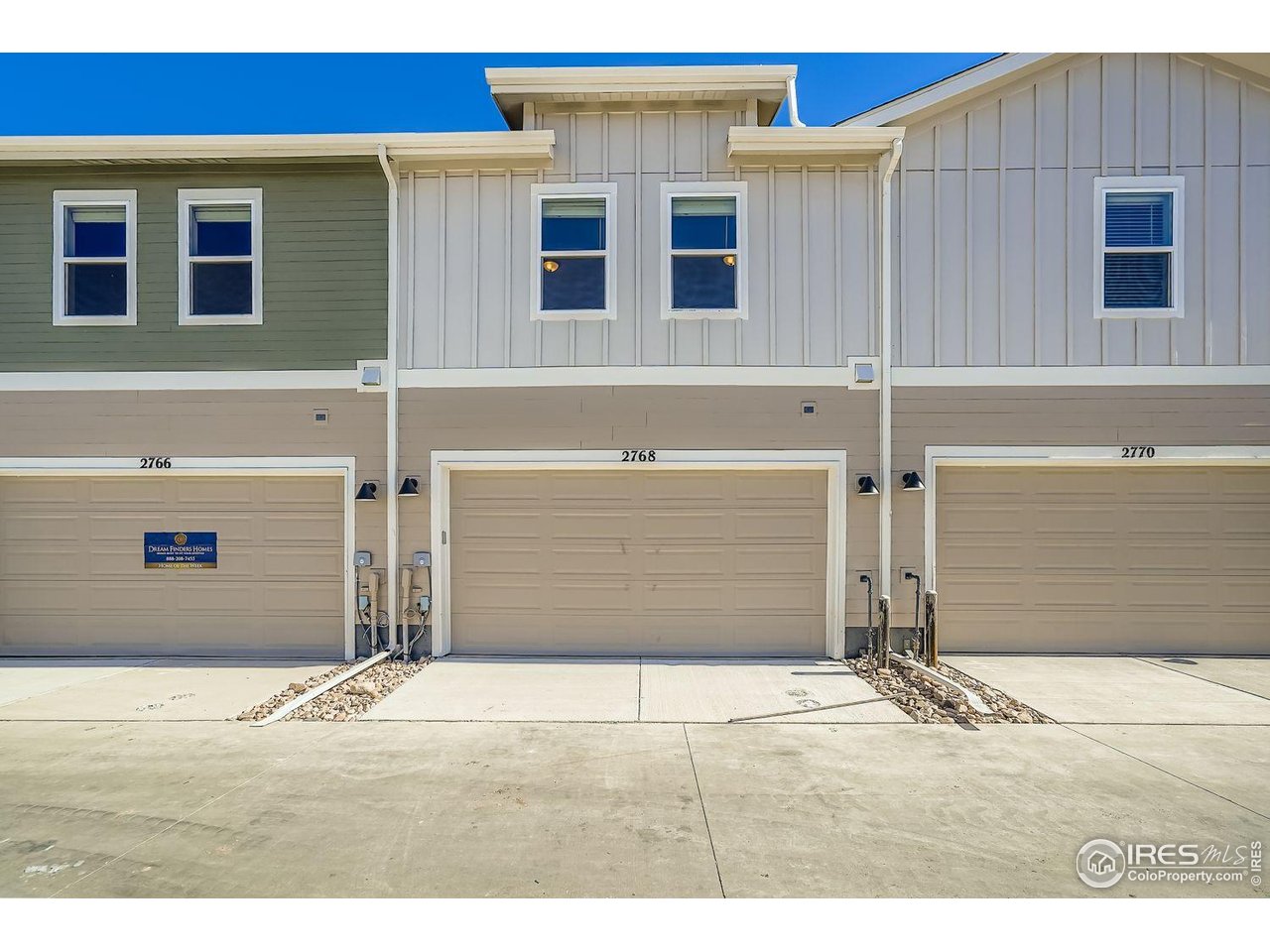 2768 Bear Springs Cir