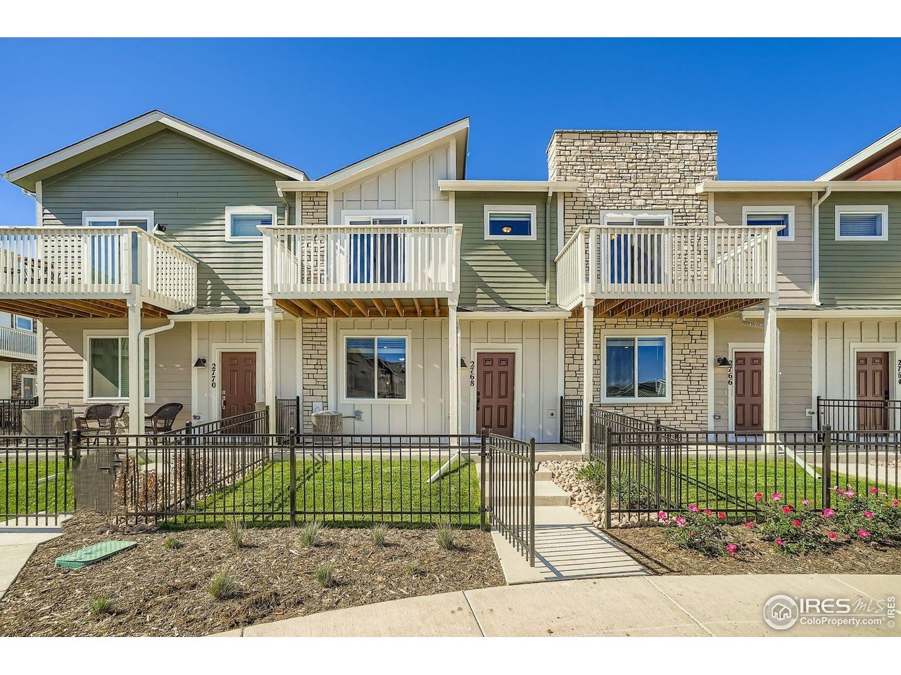 2768 Bear Springs Cir