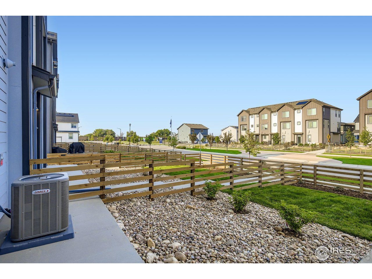 777 Silver Maple Ln