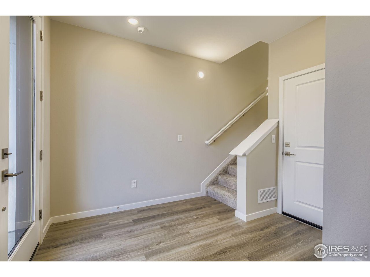 777 Silver Maple Ln