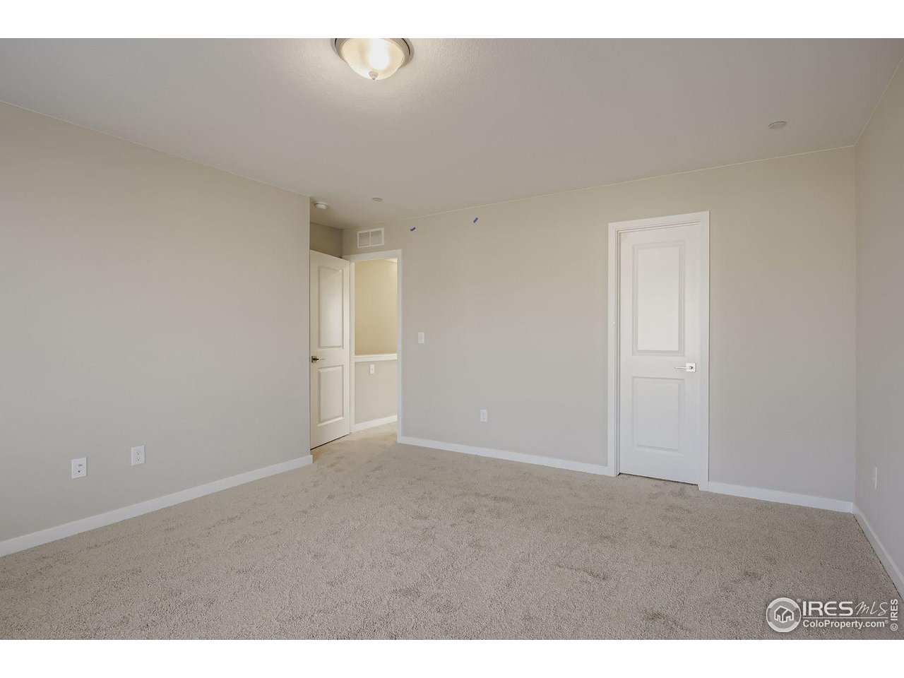 777 Silver Maple Ln