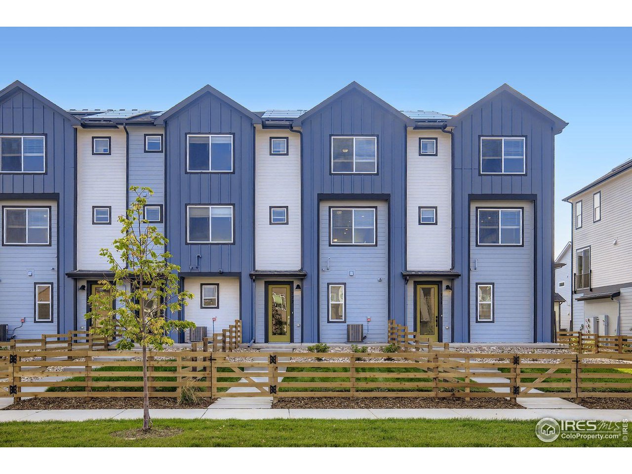 777 Silver Maple Ln