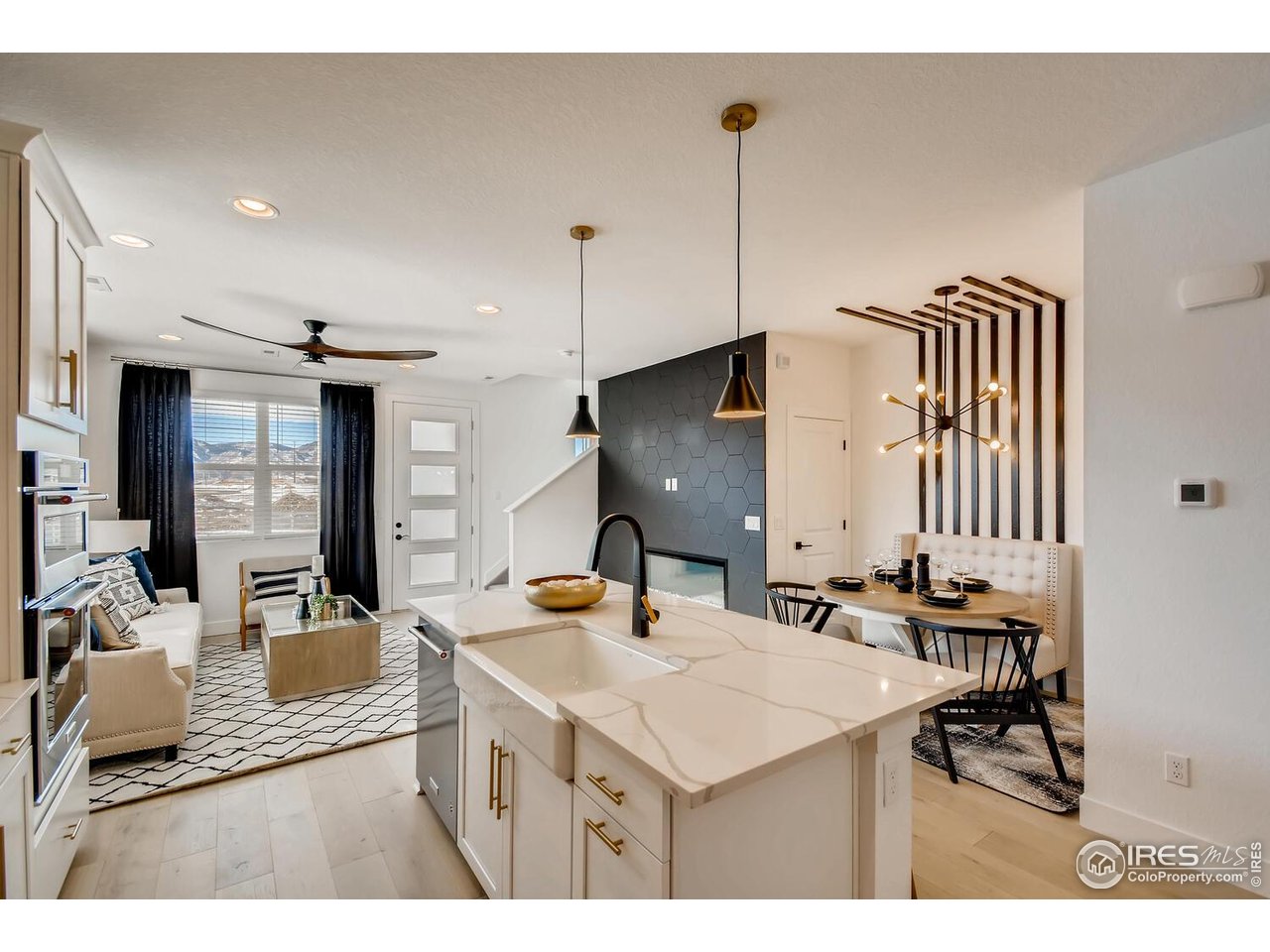 2771 Bear Springs Cir