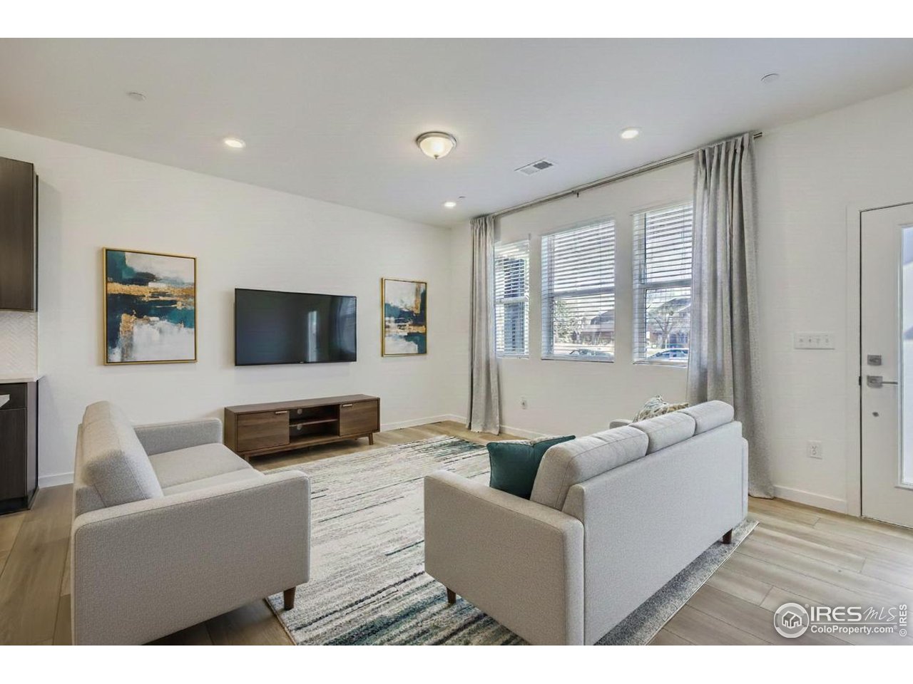 845 Merganser Dr