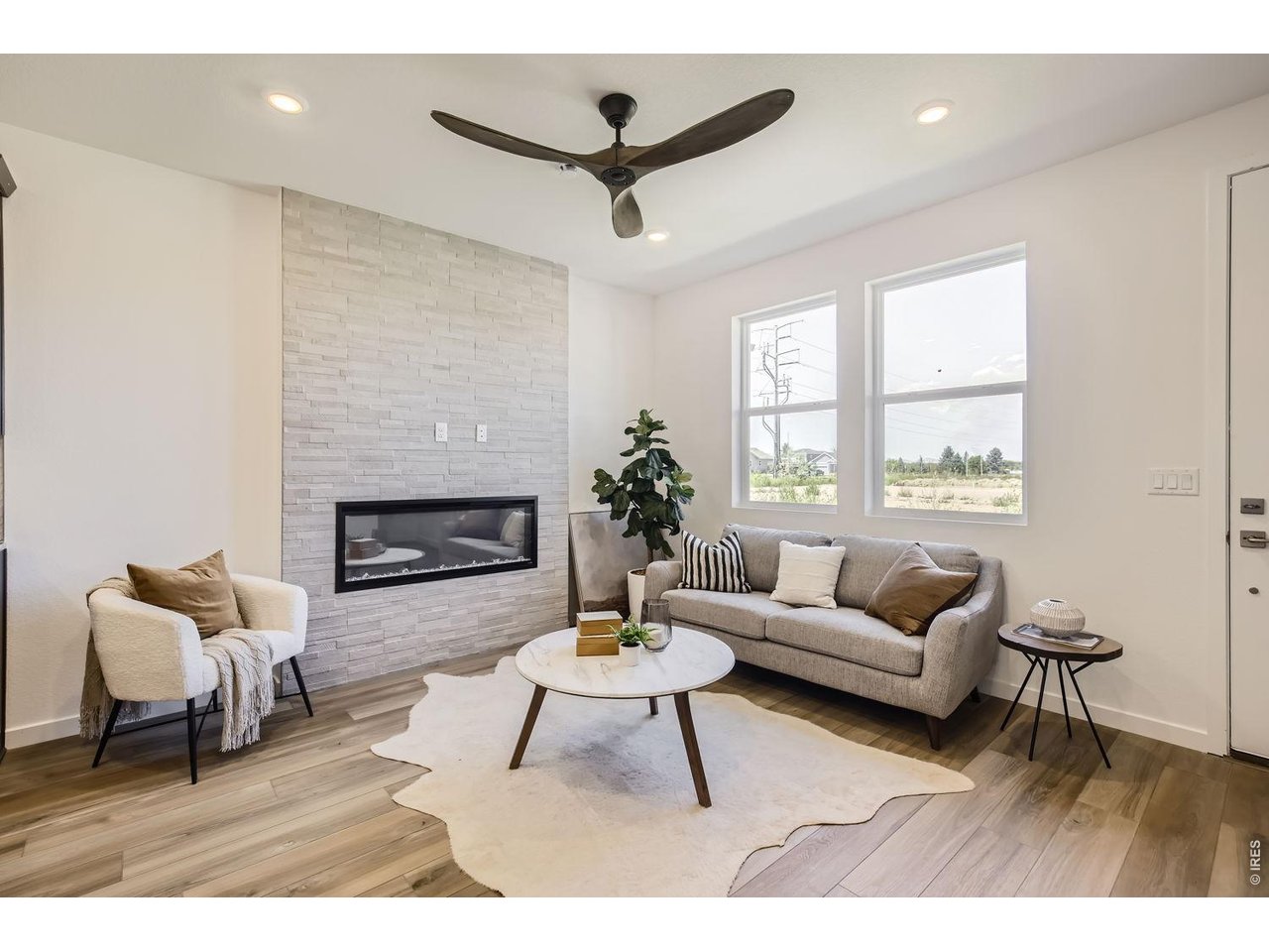 2807 Bear Springs Cir