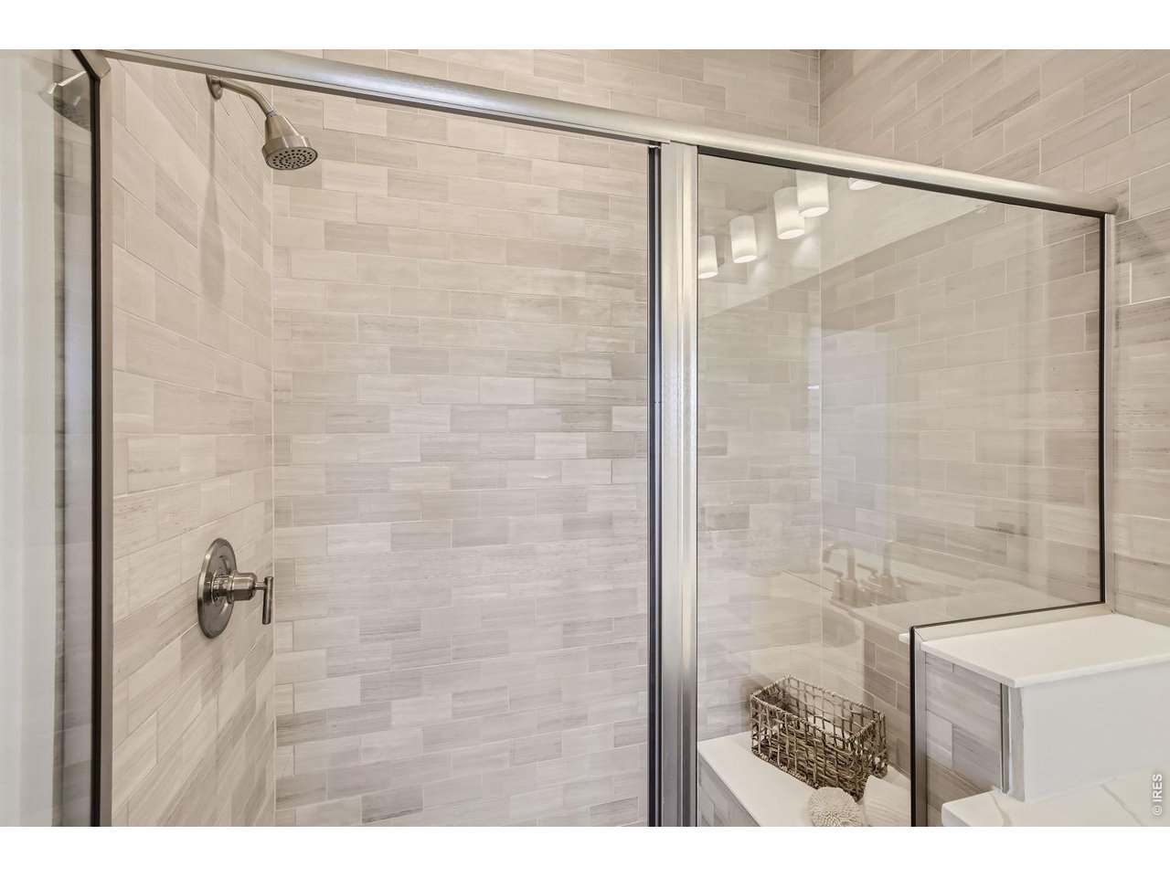 2807 Bear Springs Cir