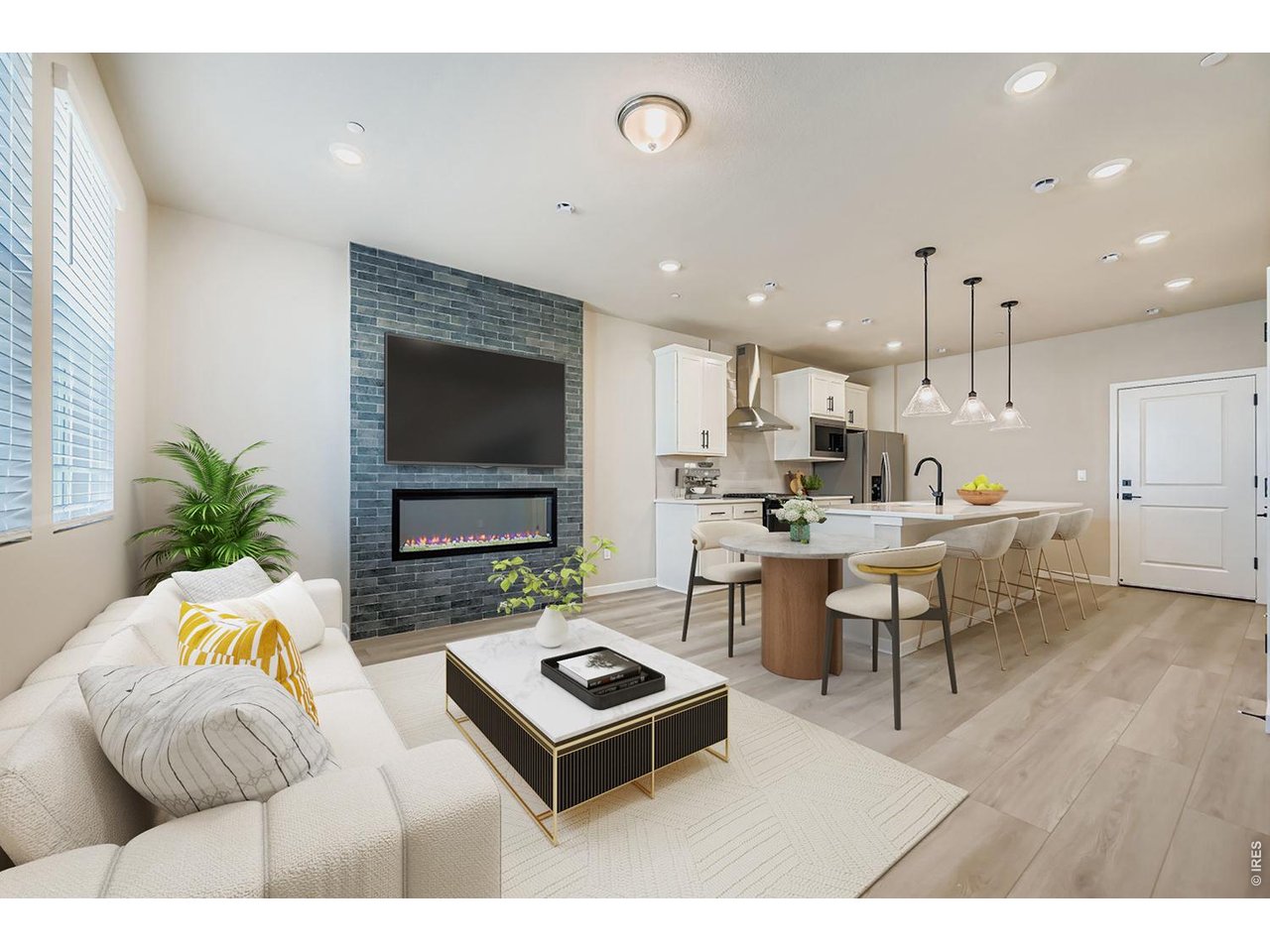2809 Bear Springs Cir