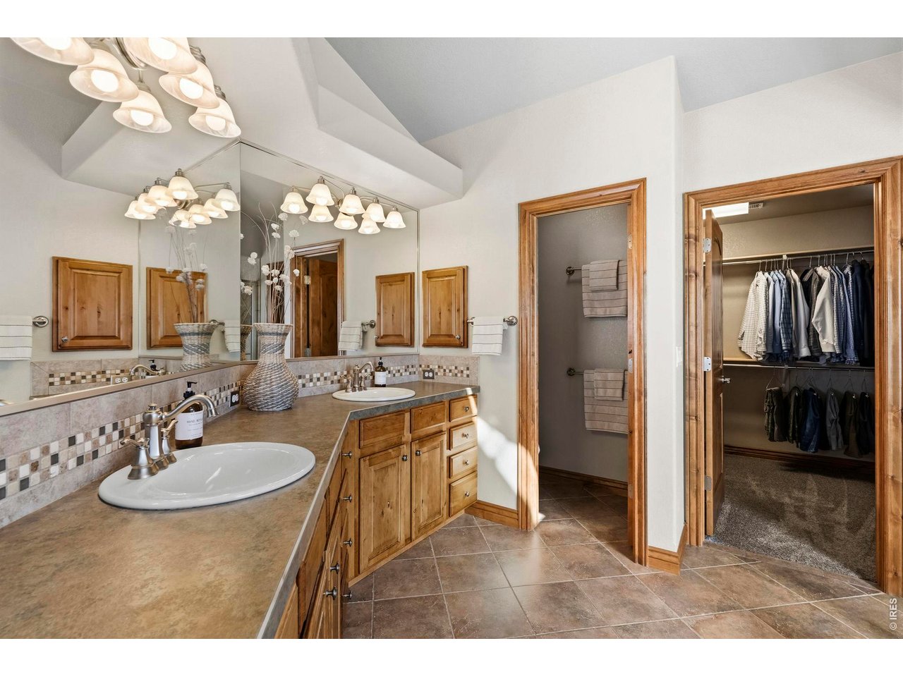 3409 Long Creek Dr