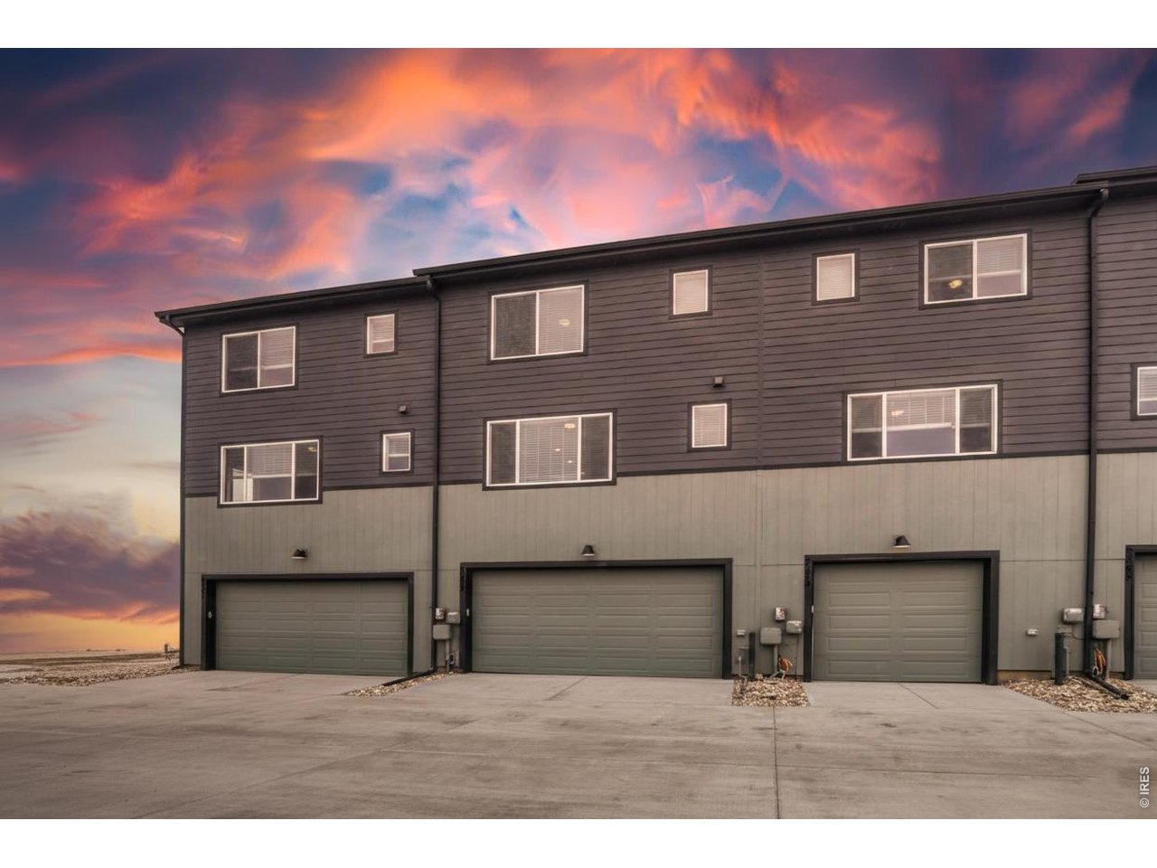 2373 E Suniga Rd