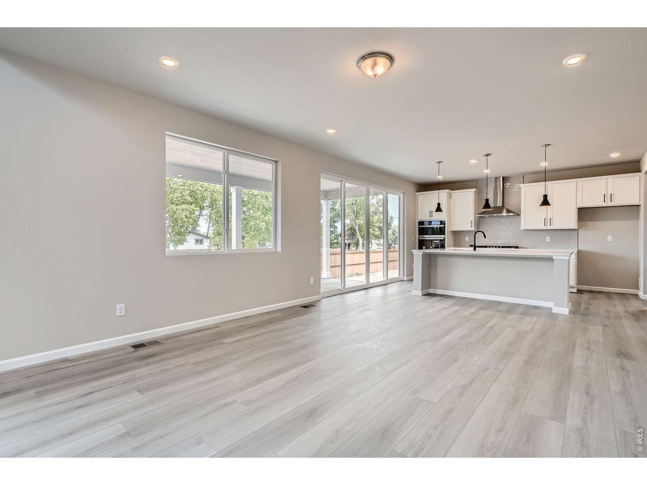 364 Rustic Barn Ln